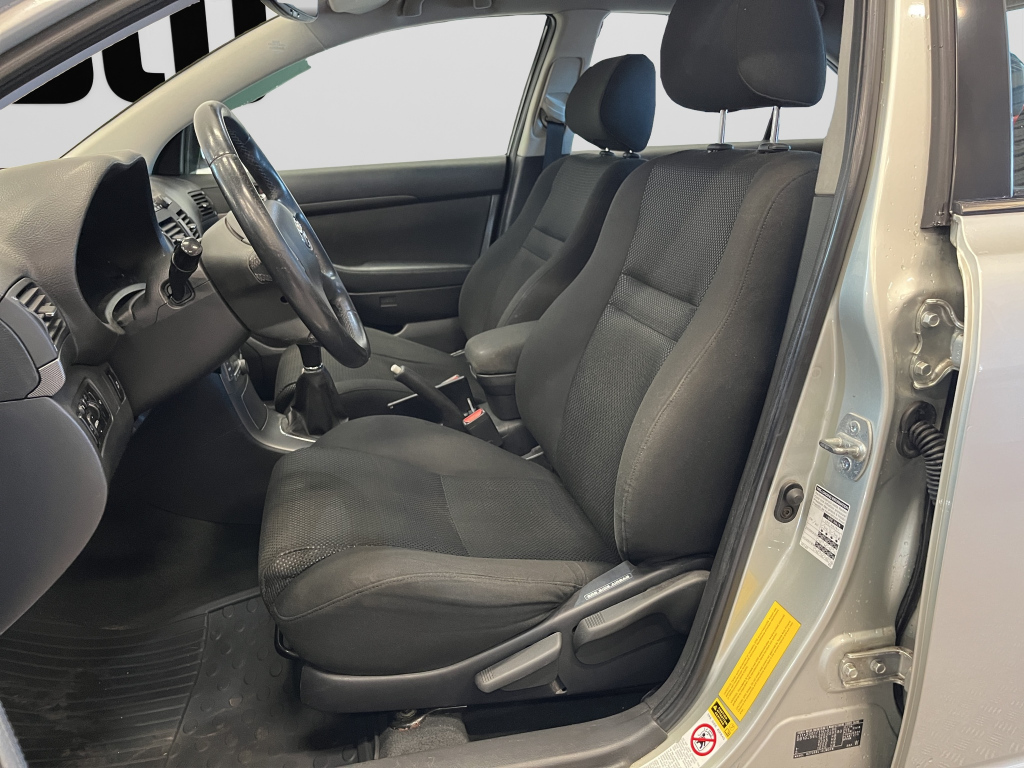 Toyota Avensis kuva 11