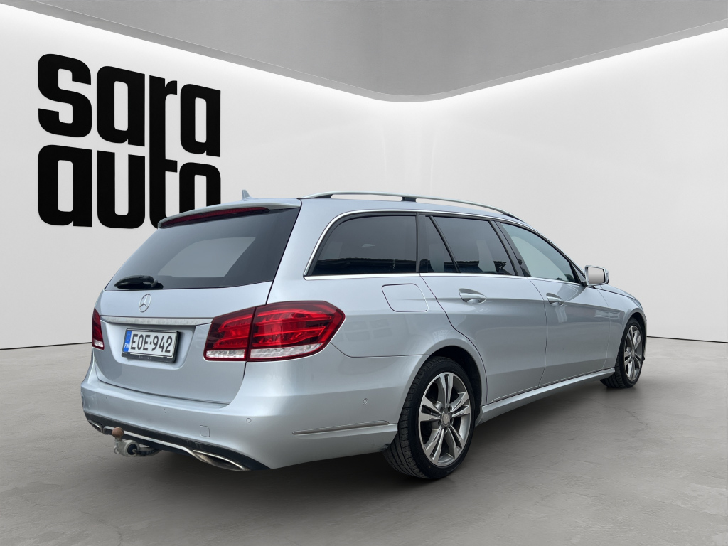 Mercedes-Benz E kuva 3