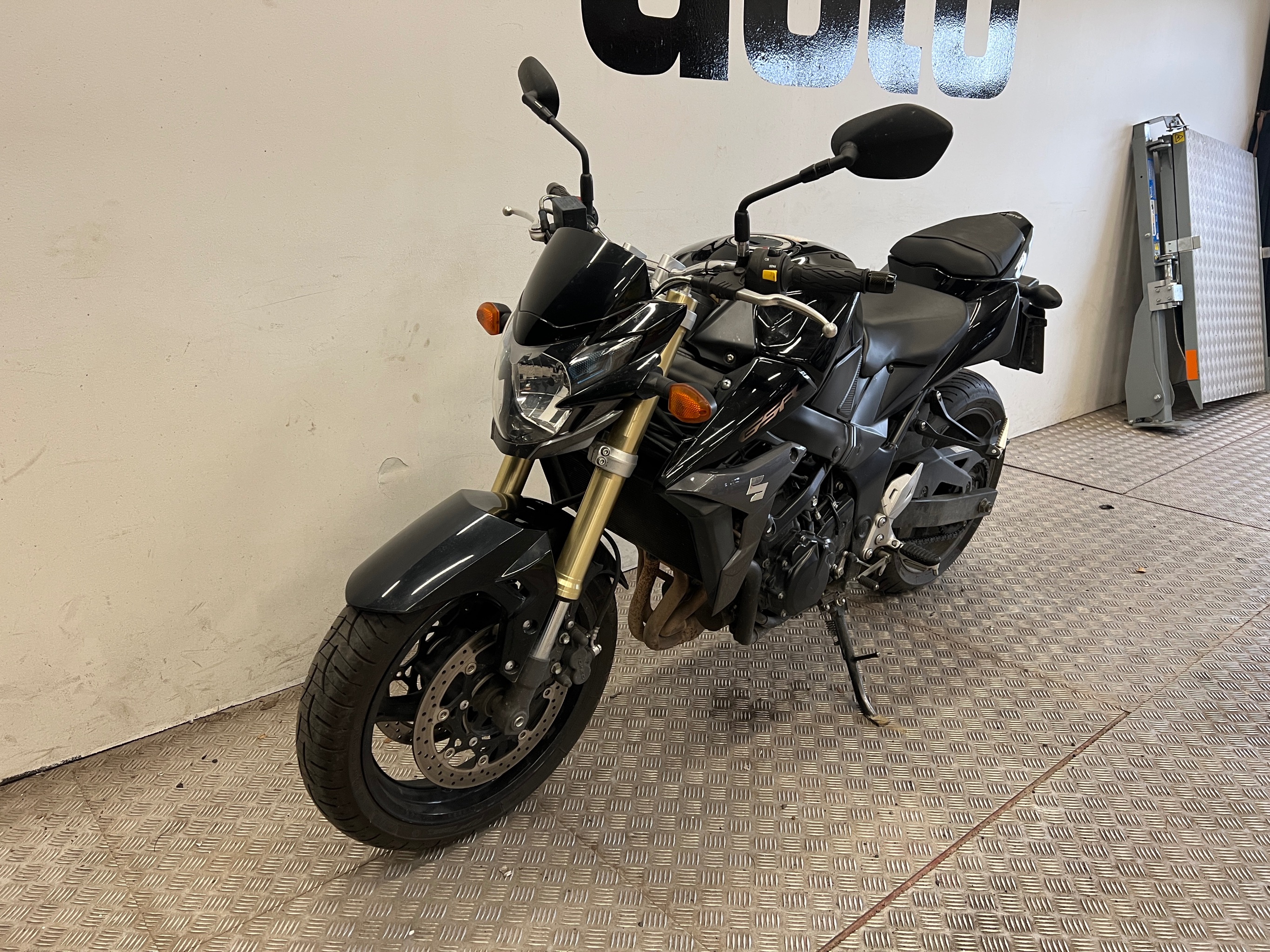 Suzuki GSR 2015 – kuva 7