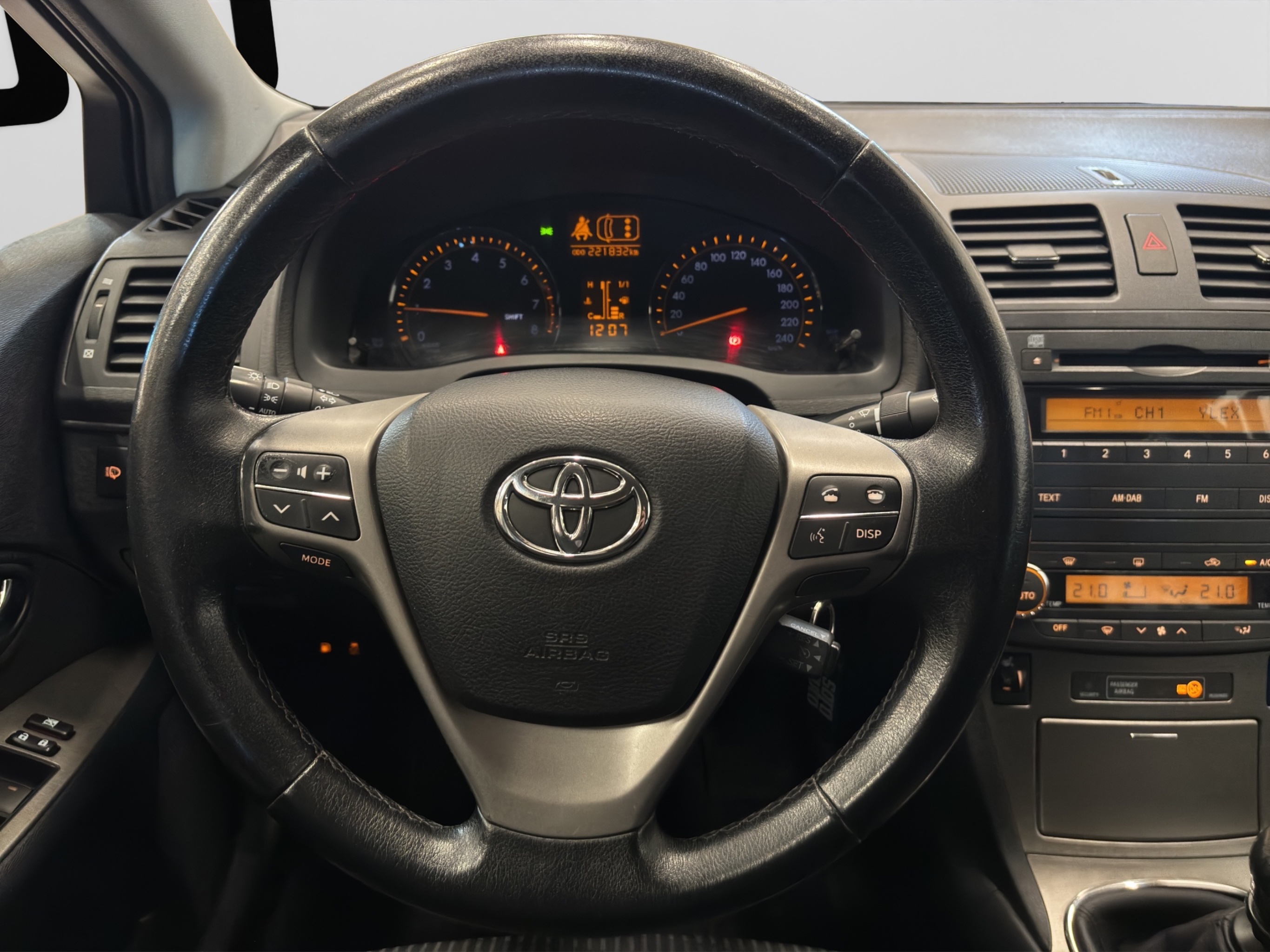 Toyota Avensis 2009 – kuva 18