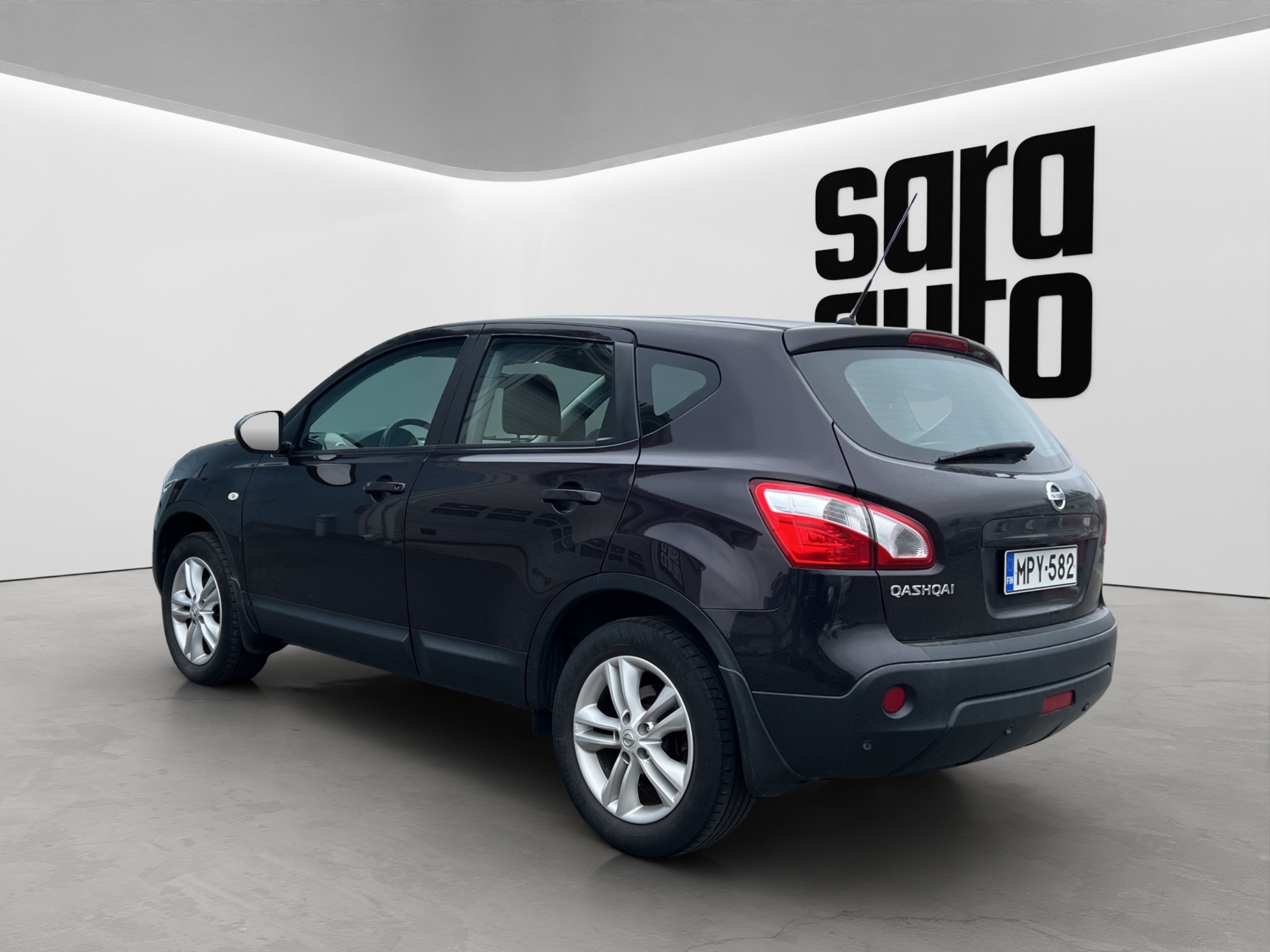 Nissan Qashqai 2011 – kuva 6