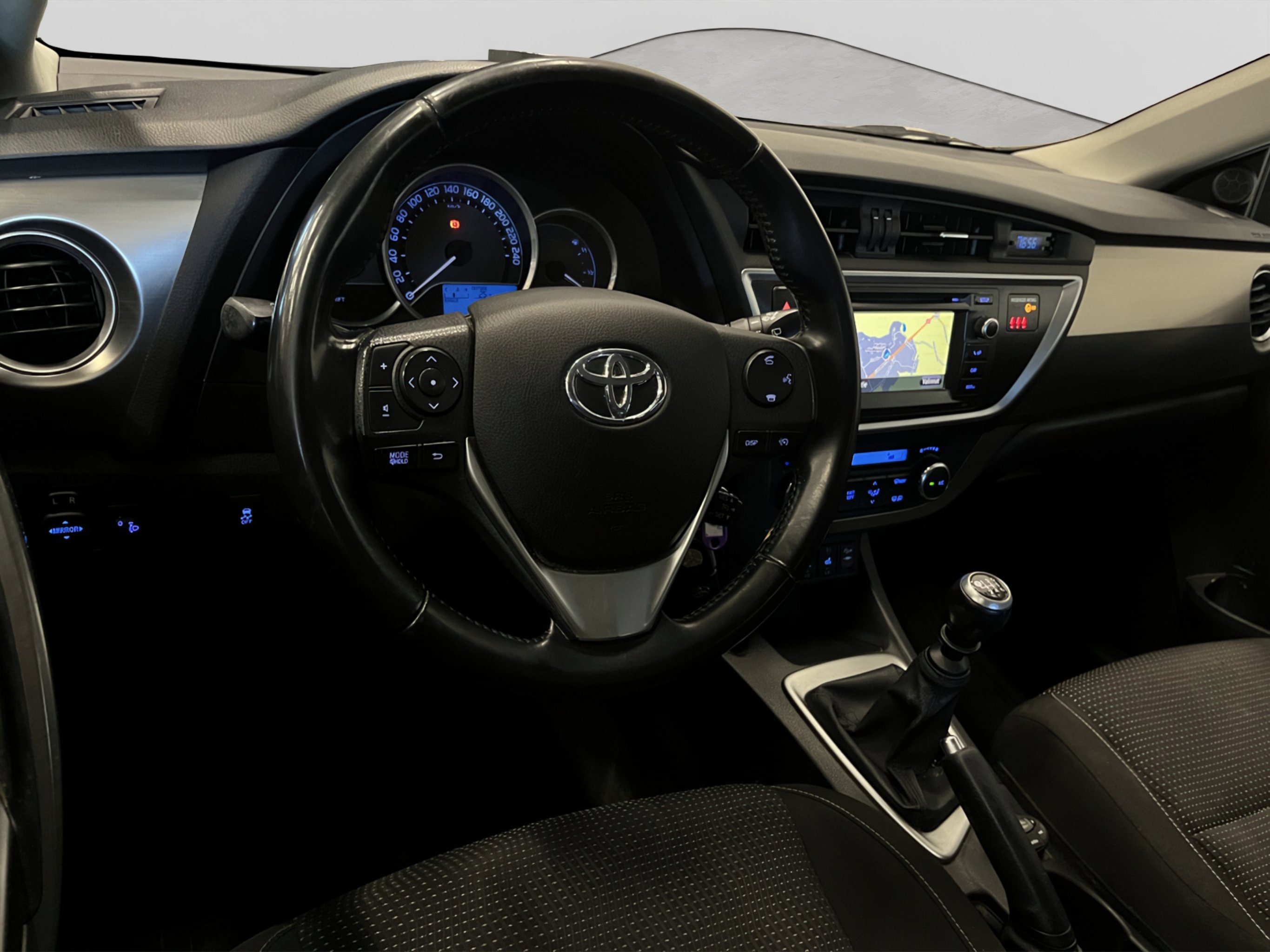 Toyota Auris kuva 11