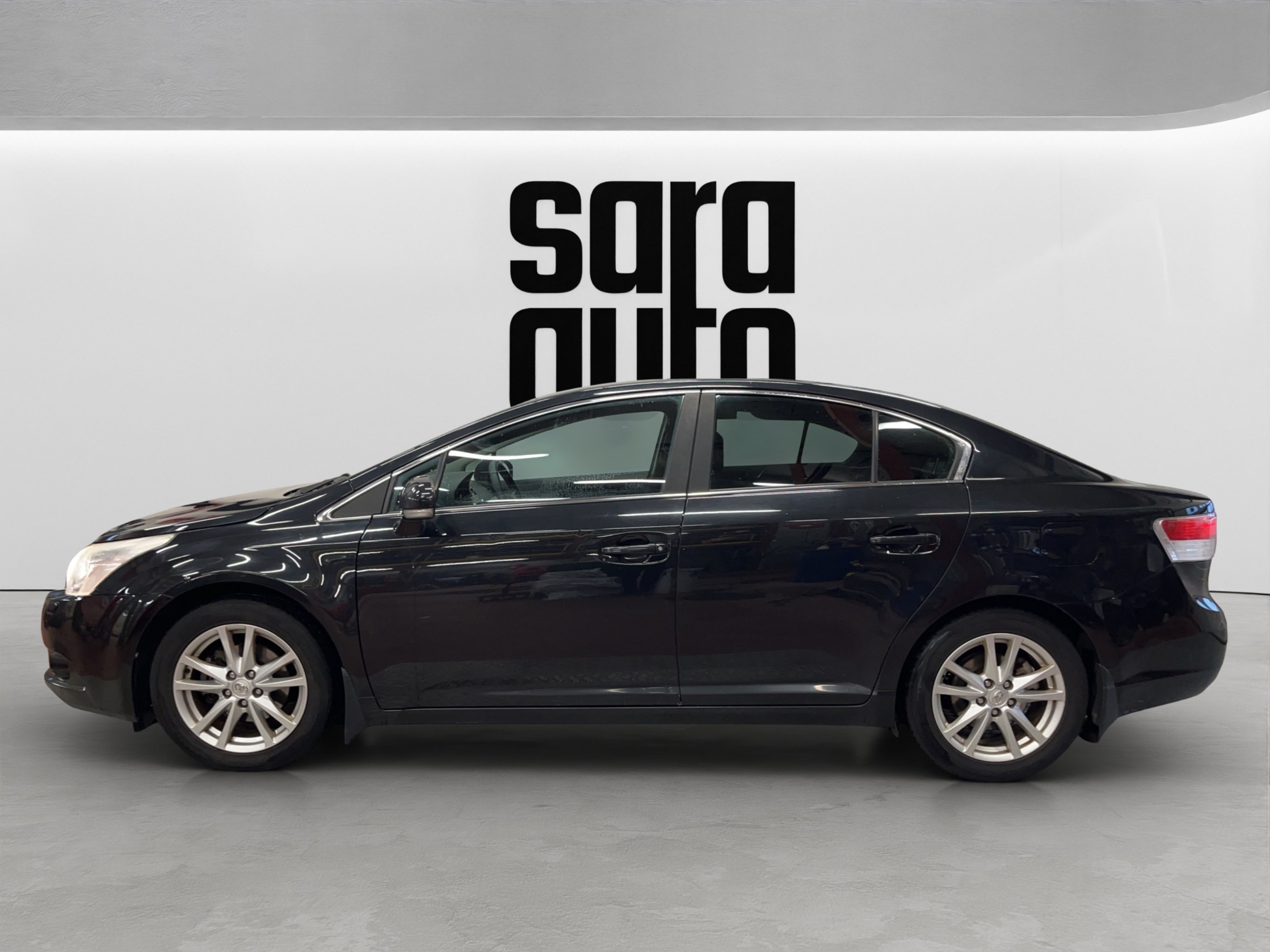 Toyota Avensis 2010 – kuva 6