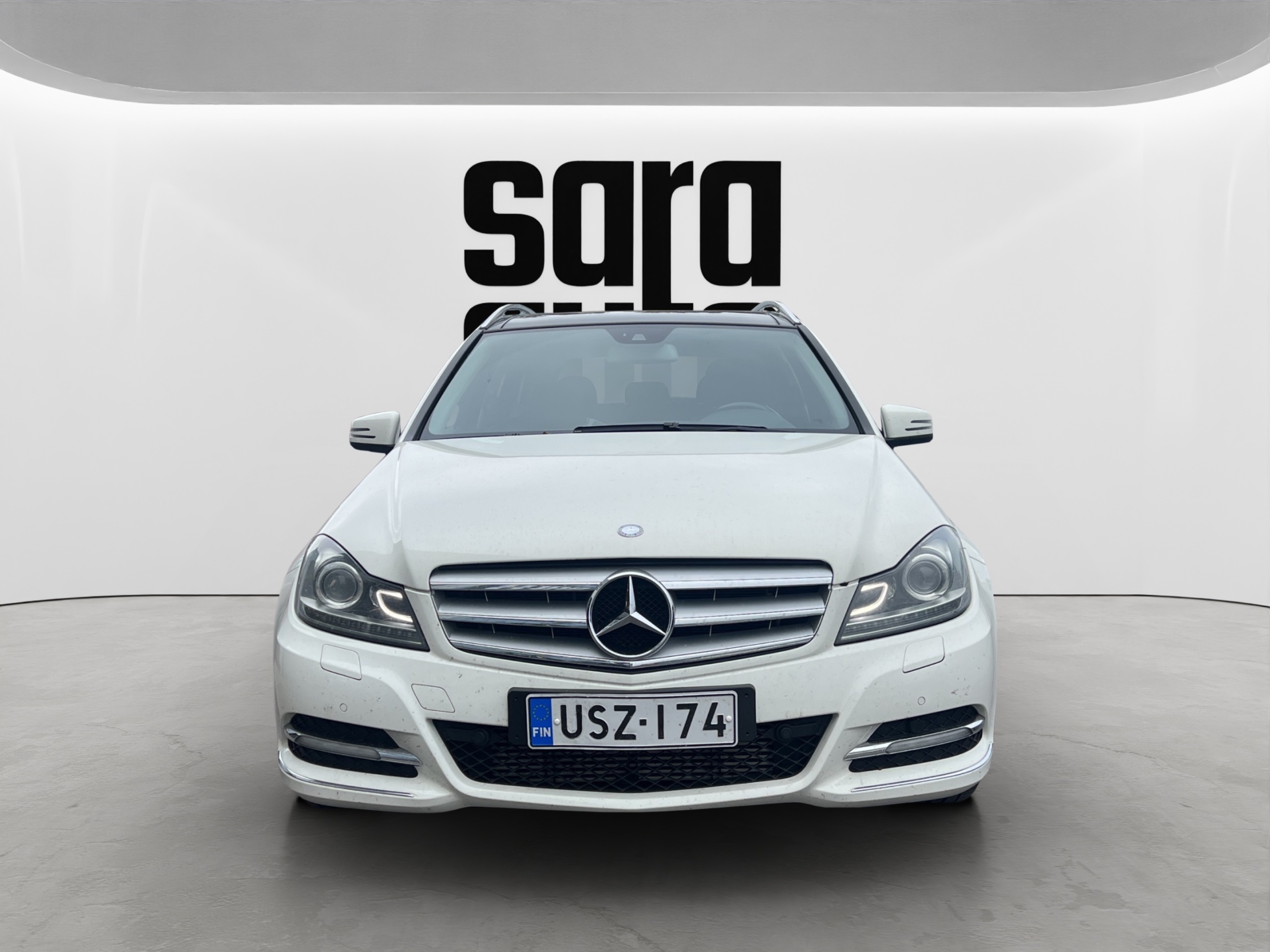 Mercedes-Benz C 2011 – kuva 9