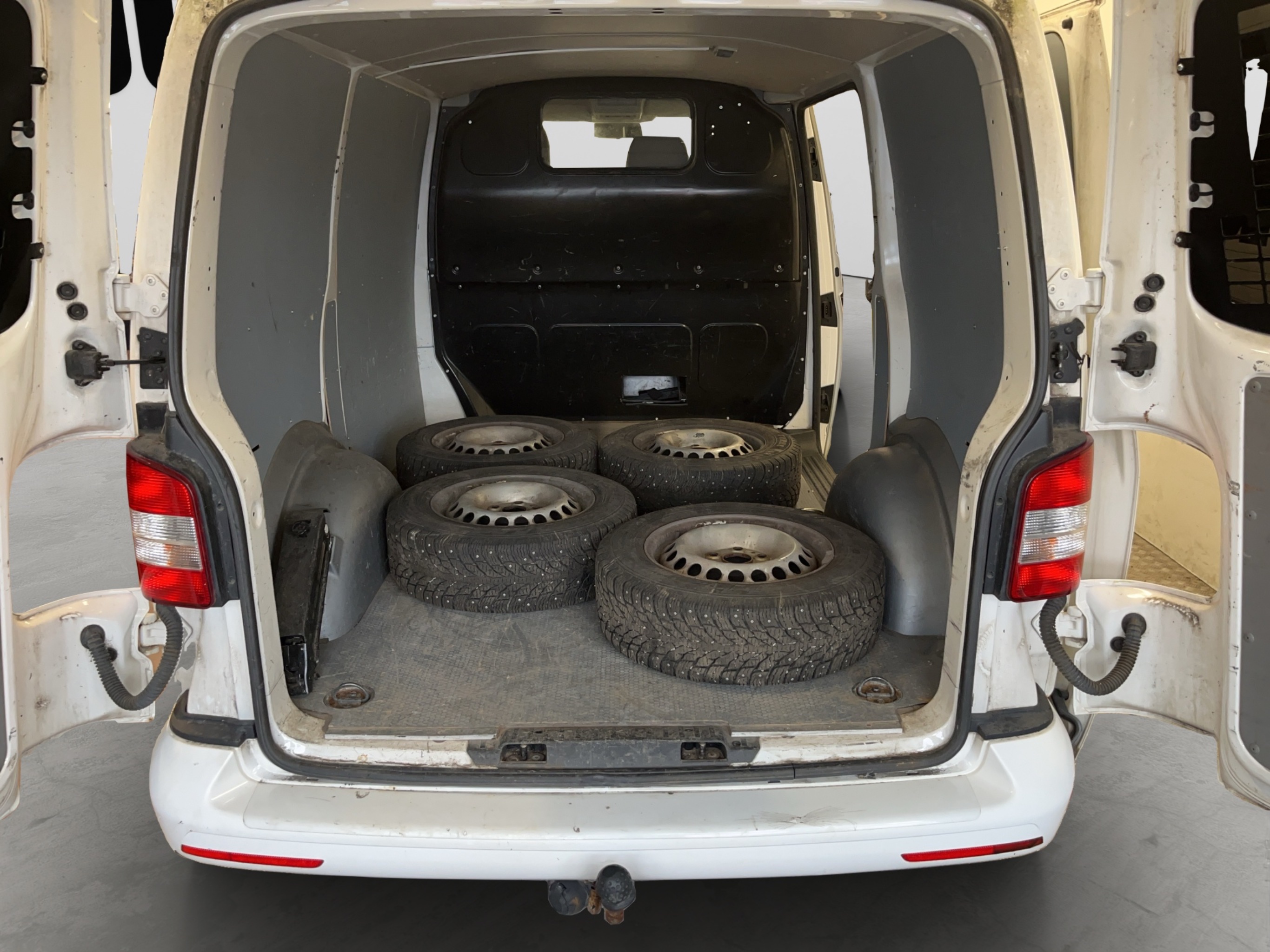 Volkswagen Transporter 2015 – kuva 17