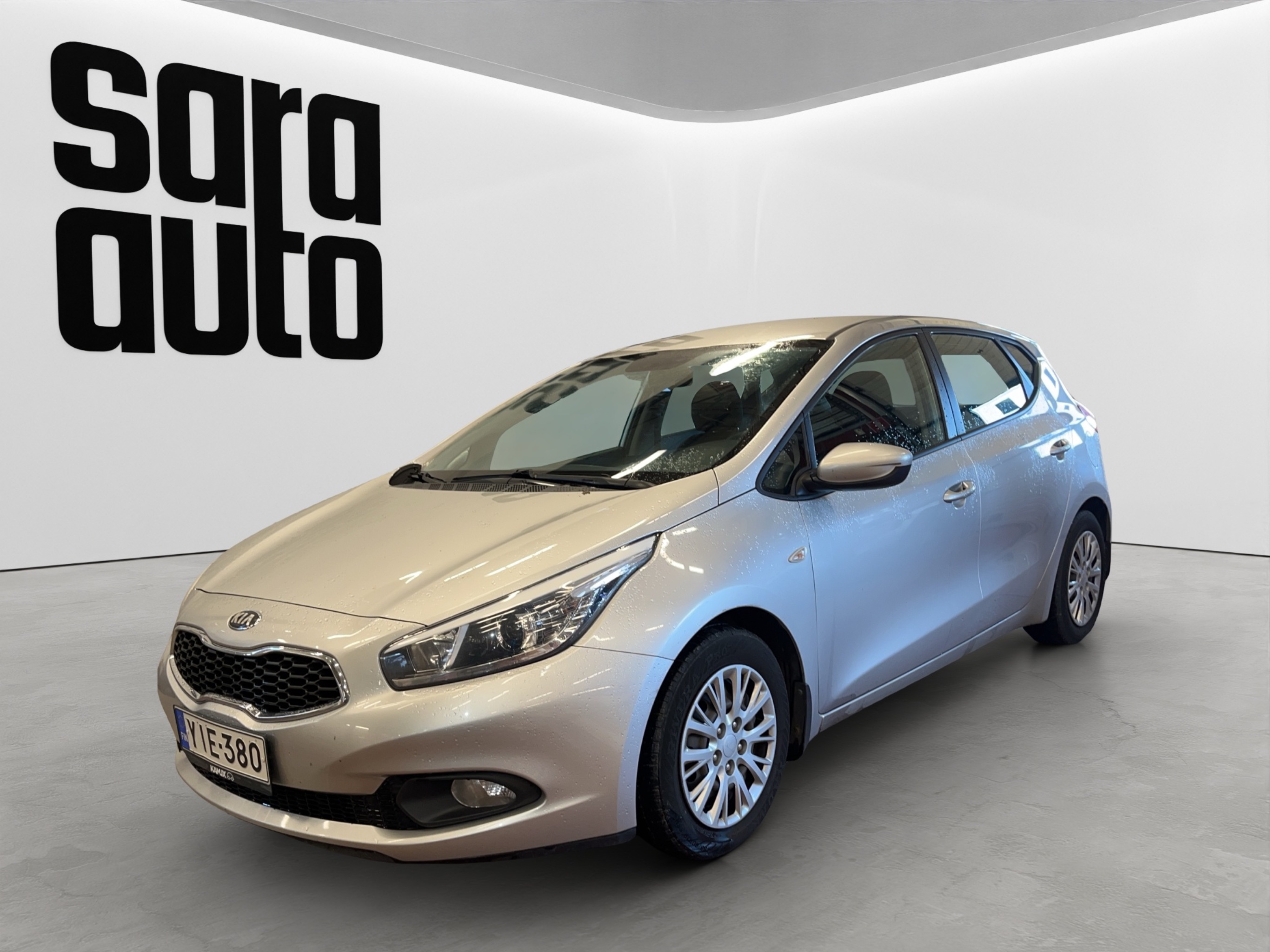 Kia Ceed 2013 – kuva 5