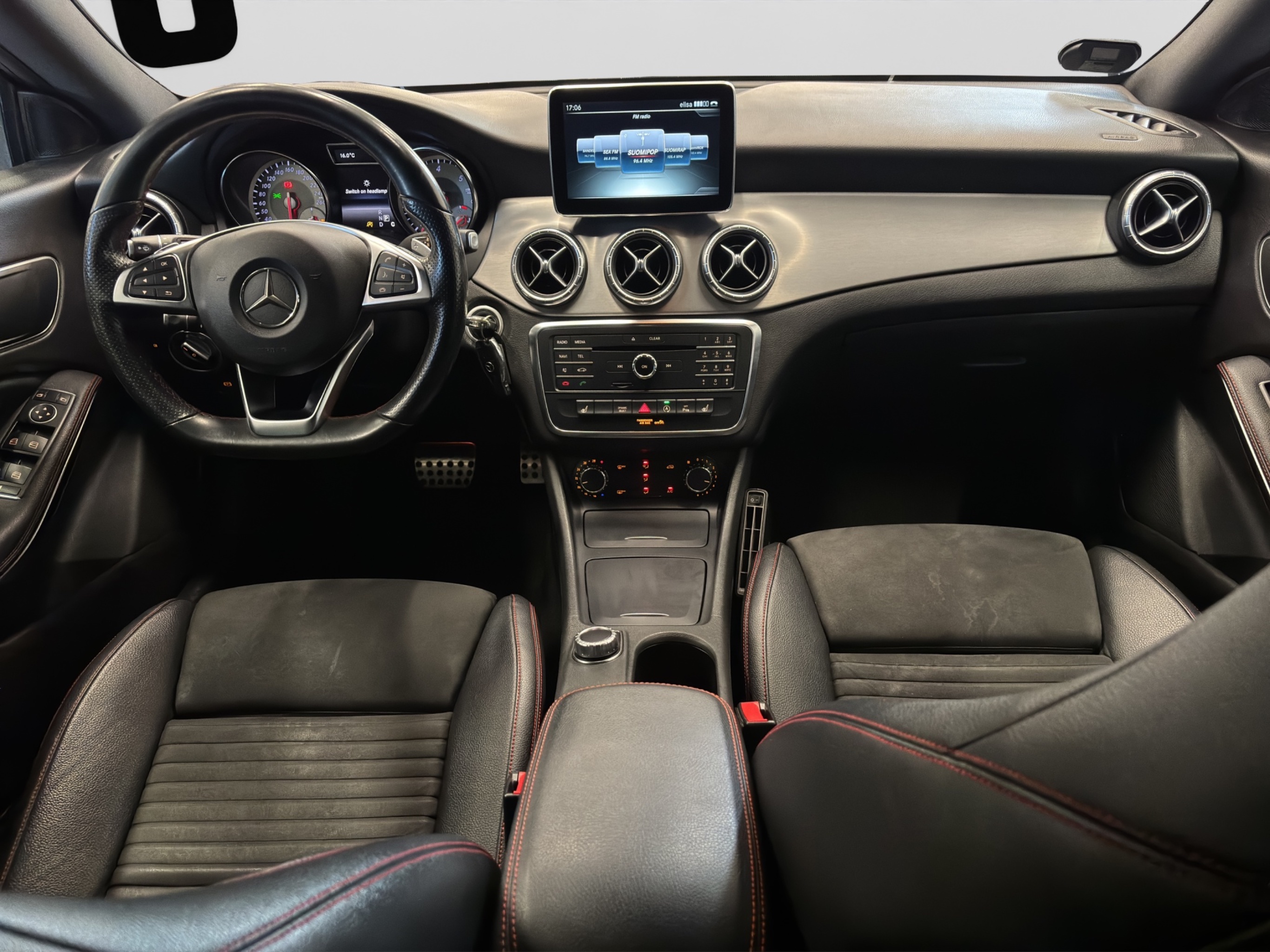 Mercedes-Benz CLA 2016 – kuva 16