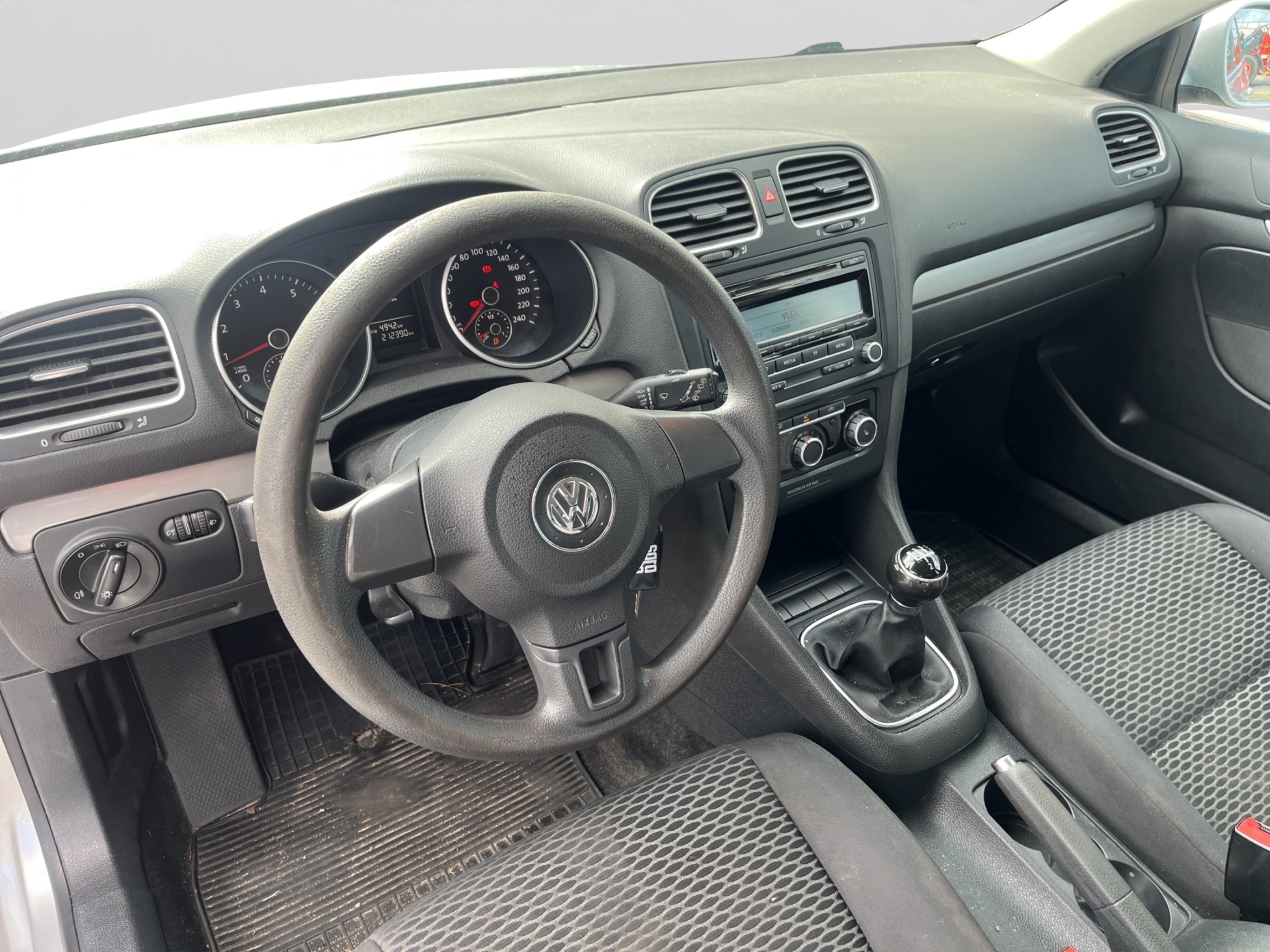 Volkswagen Golf 2010 – kuva 4