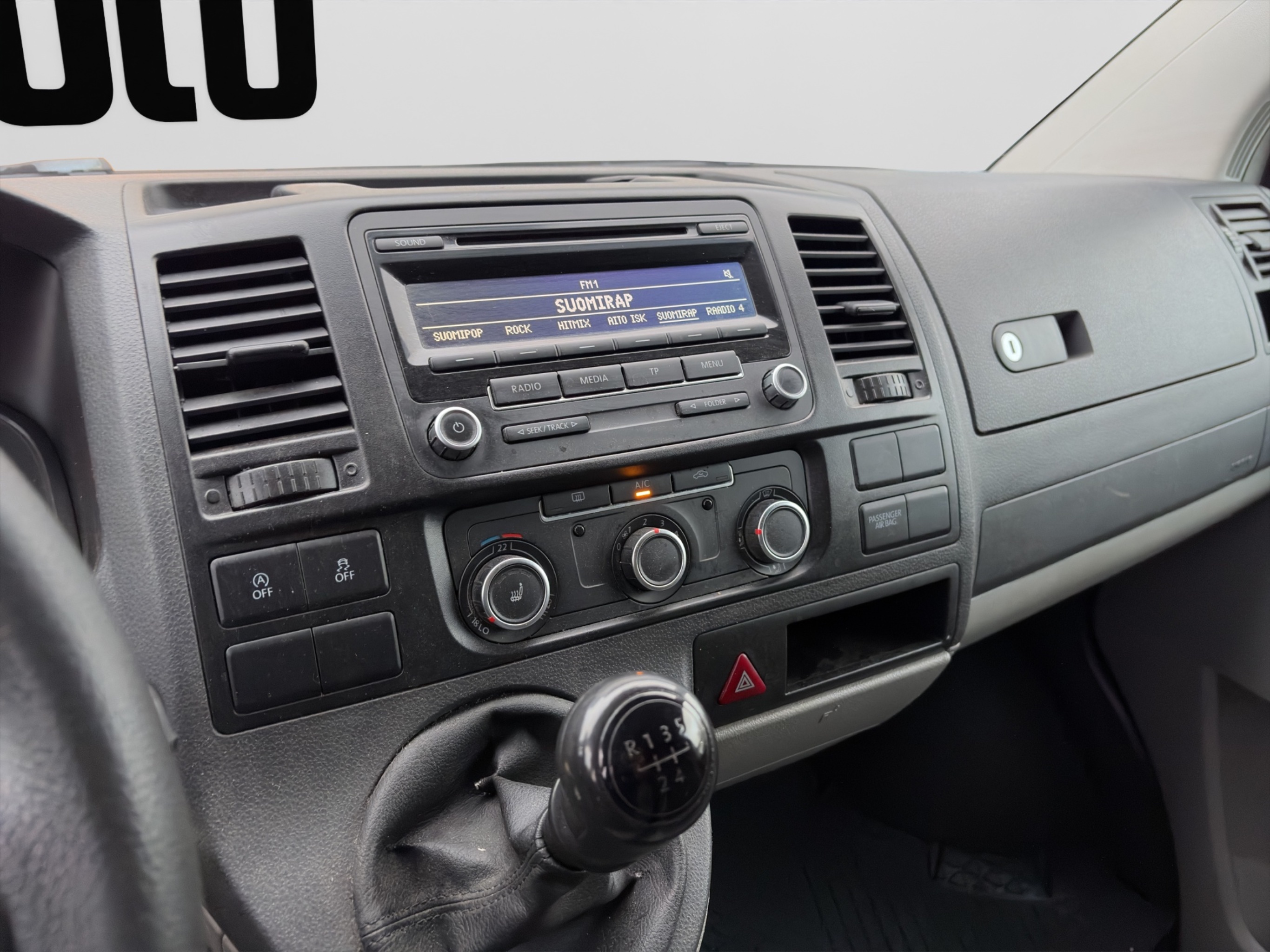 Volkswagen Transporter 2015 – kuva 14