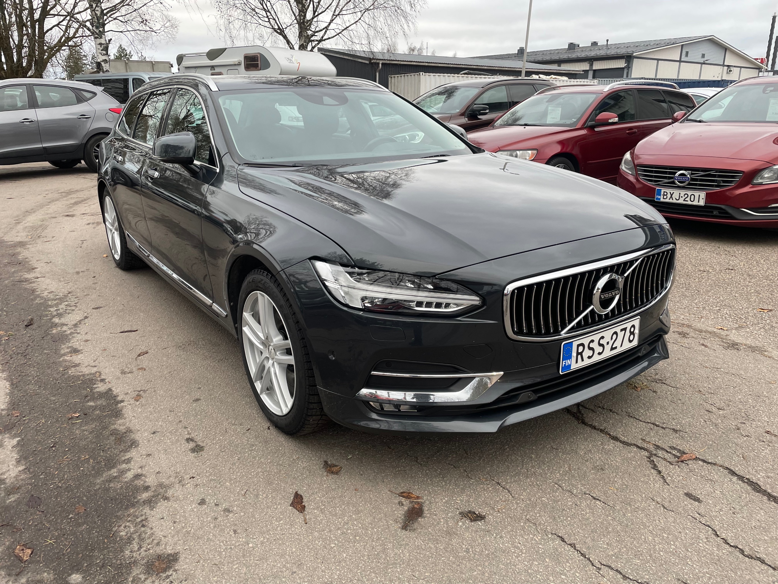 Volvo V90