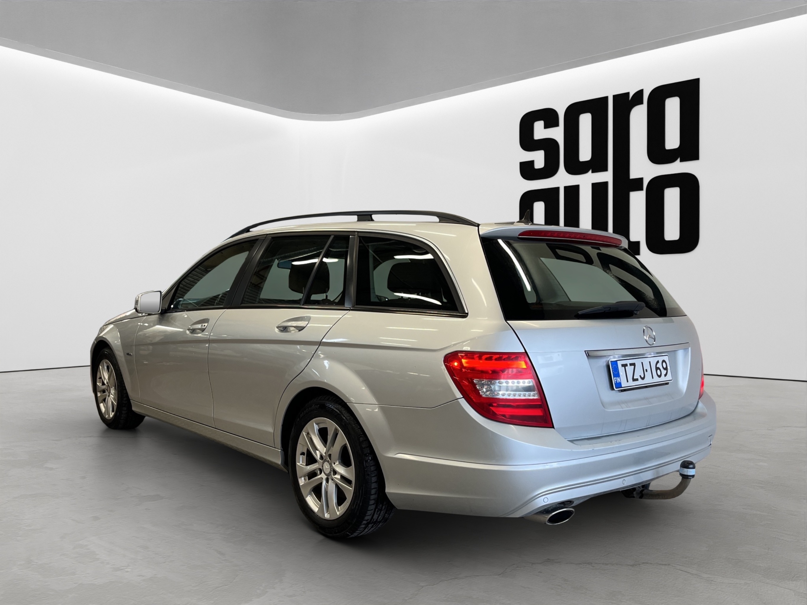 Mercedes-Benz C kuva 6