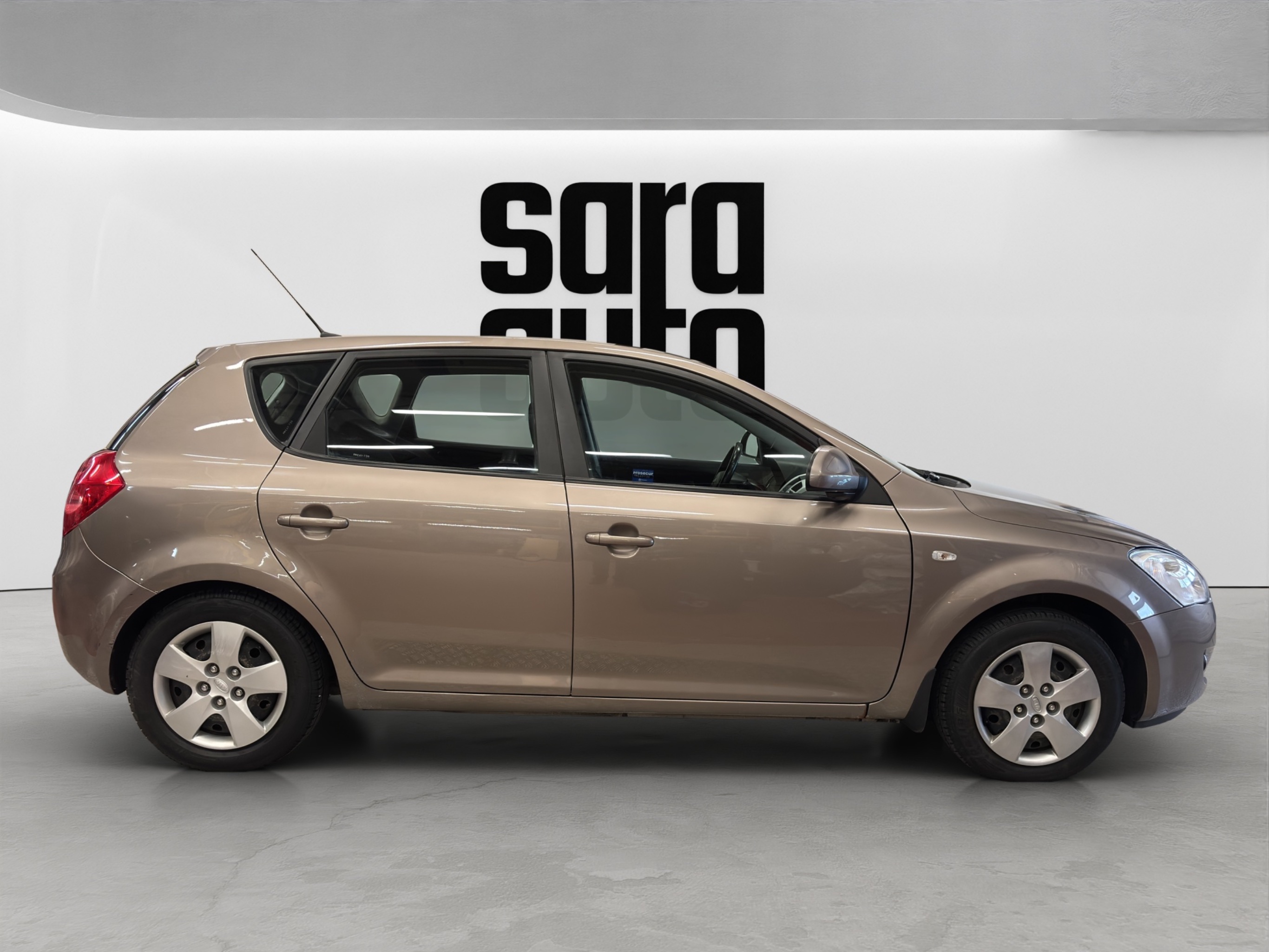 Kia Ceed 2008 – kuva 2
