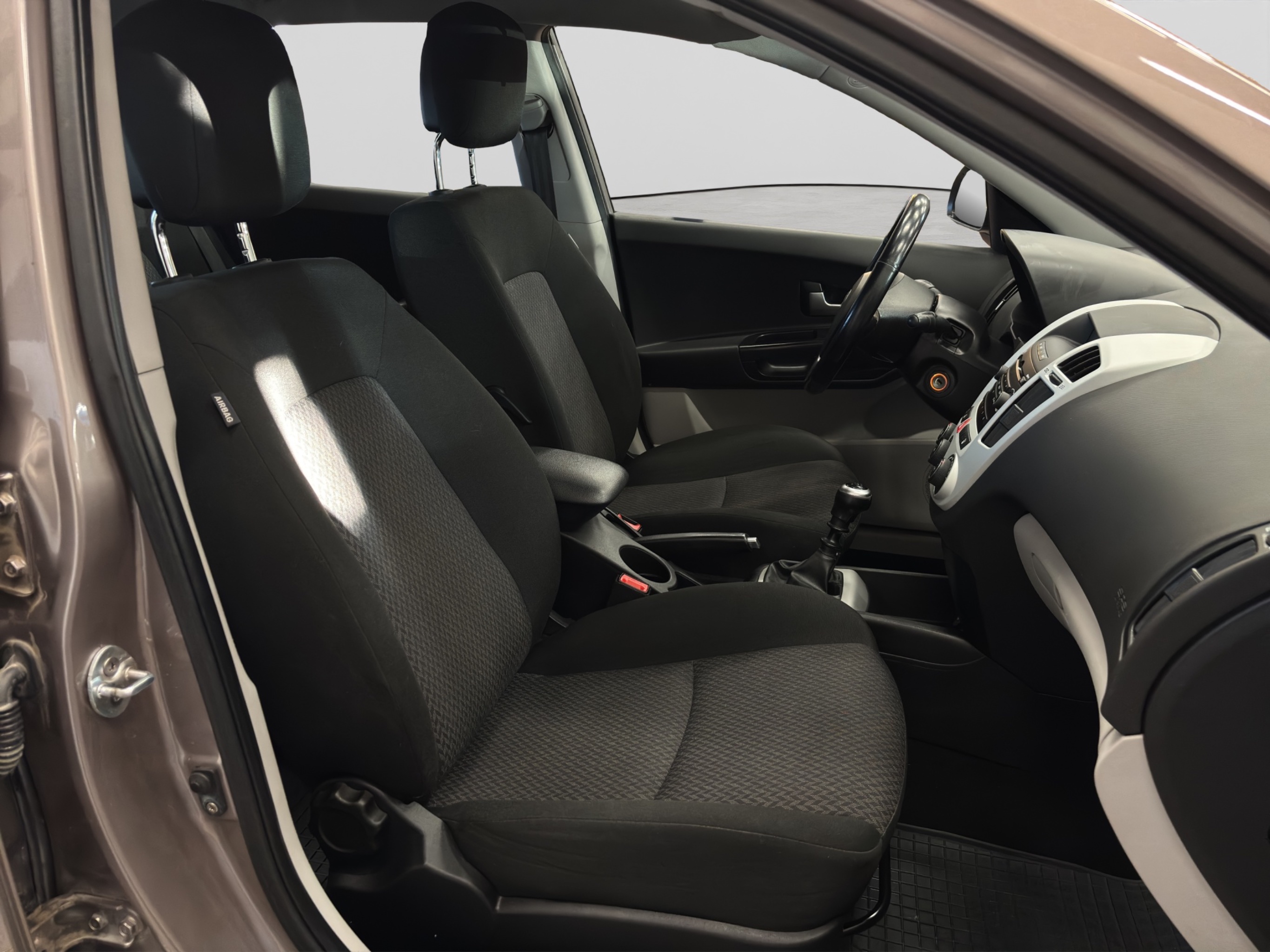 Kia Ceed 2008 – kuva 13
