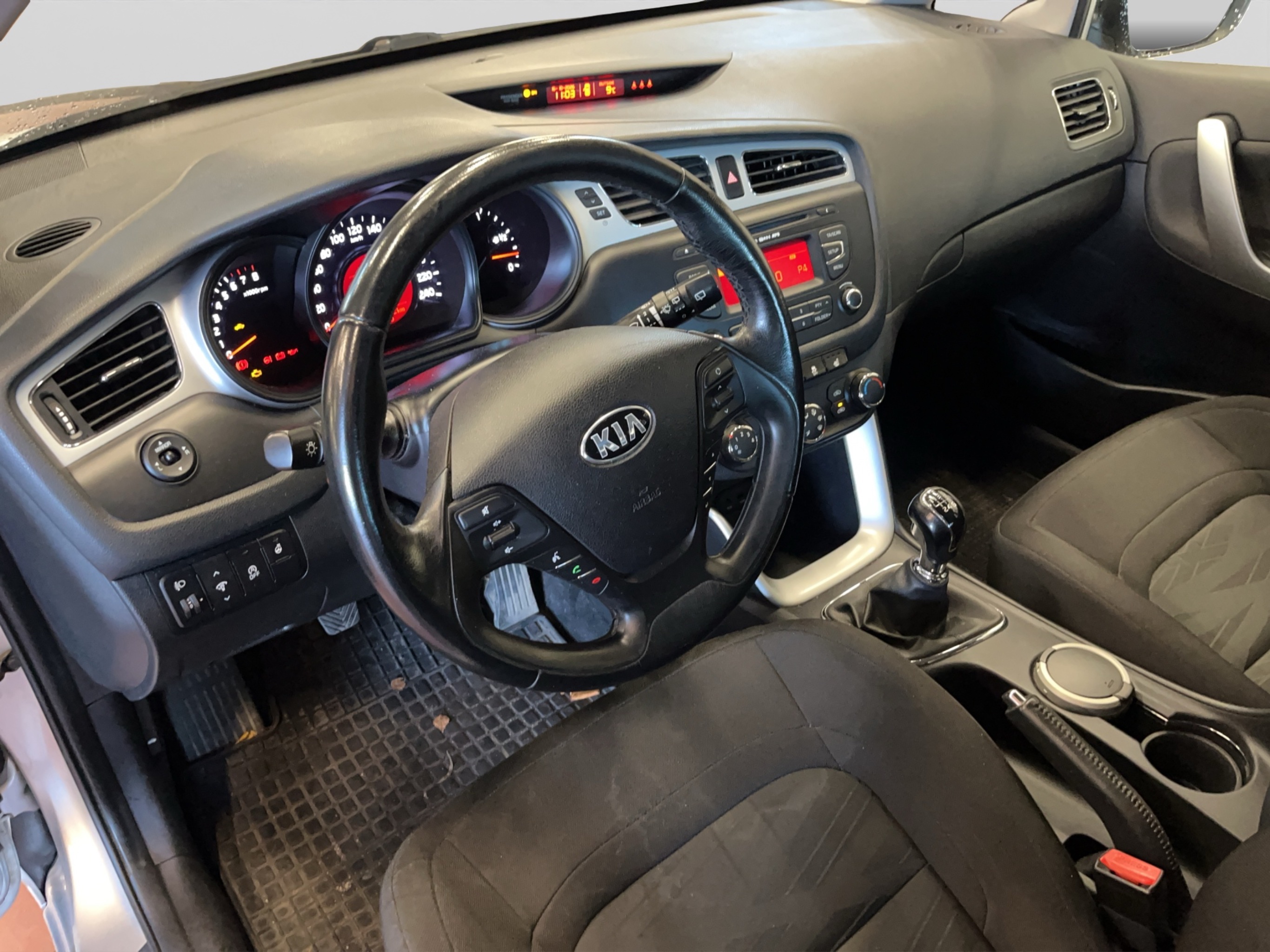 Kia Ceed 2013 – kuva 8
