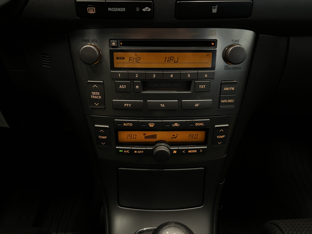 Toyota Avensis kuva 17