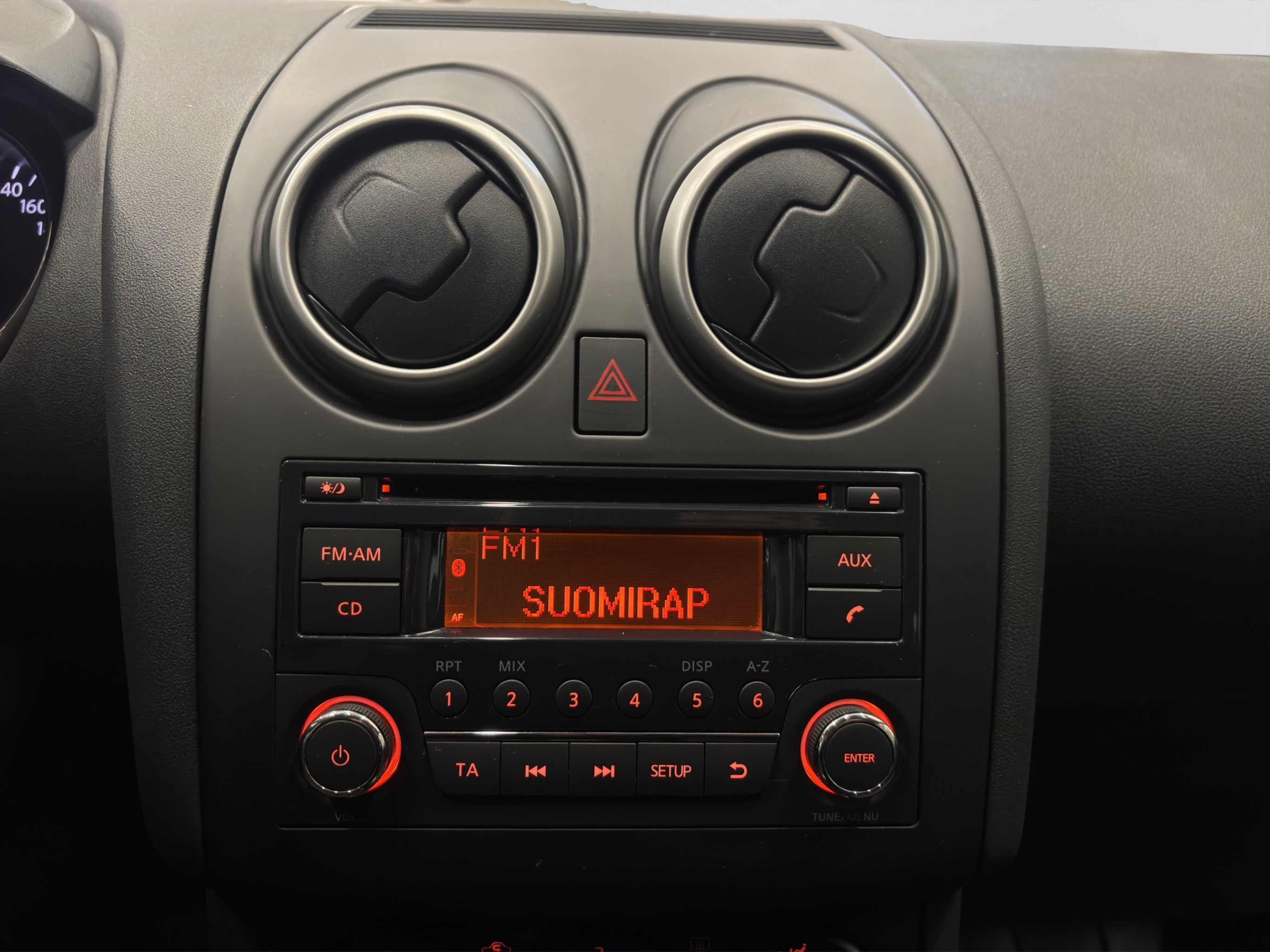 Nissan Qashqai 2012 – kuva 17