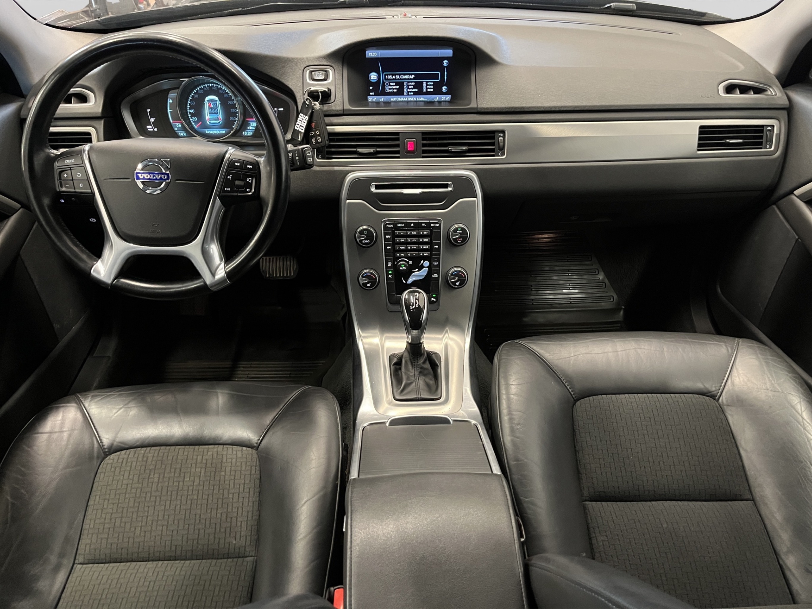Volvo V70 kuva 10