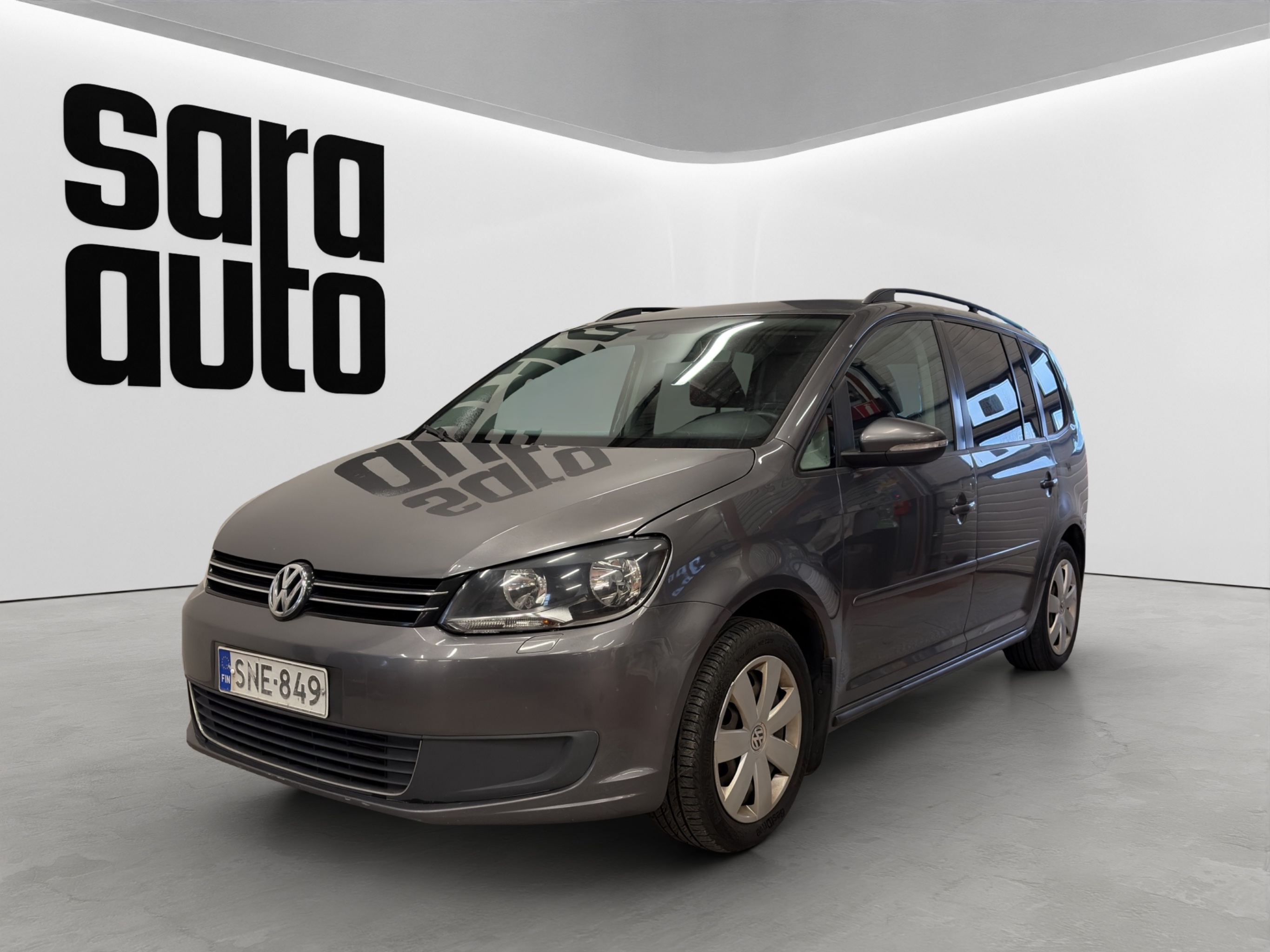 Volkswagen Touran 2012 – kuva 2