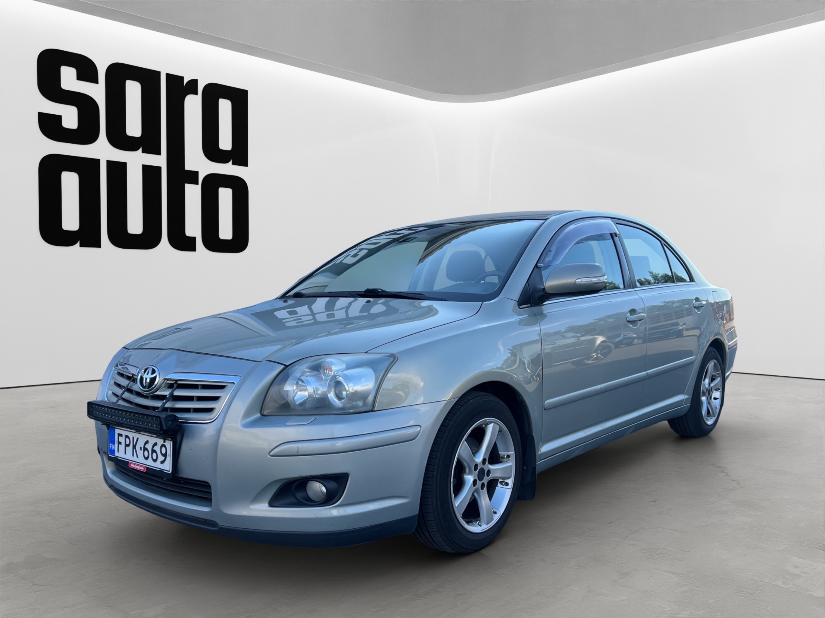 Toyota Avensis kuva 8