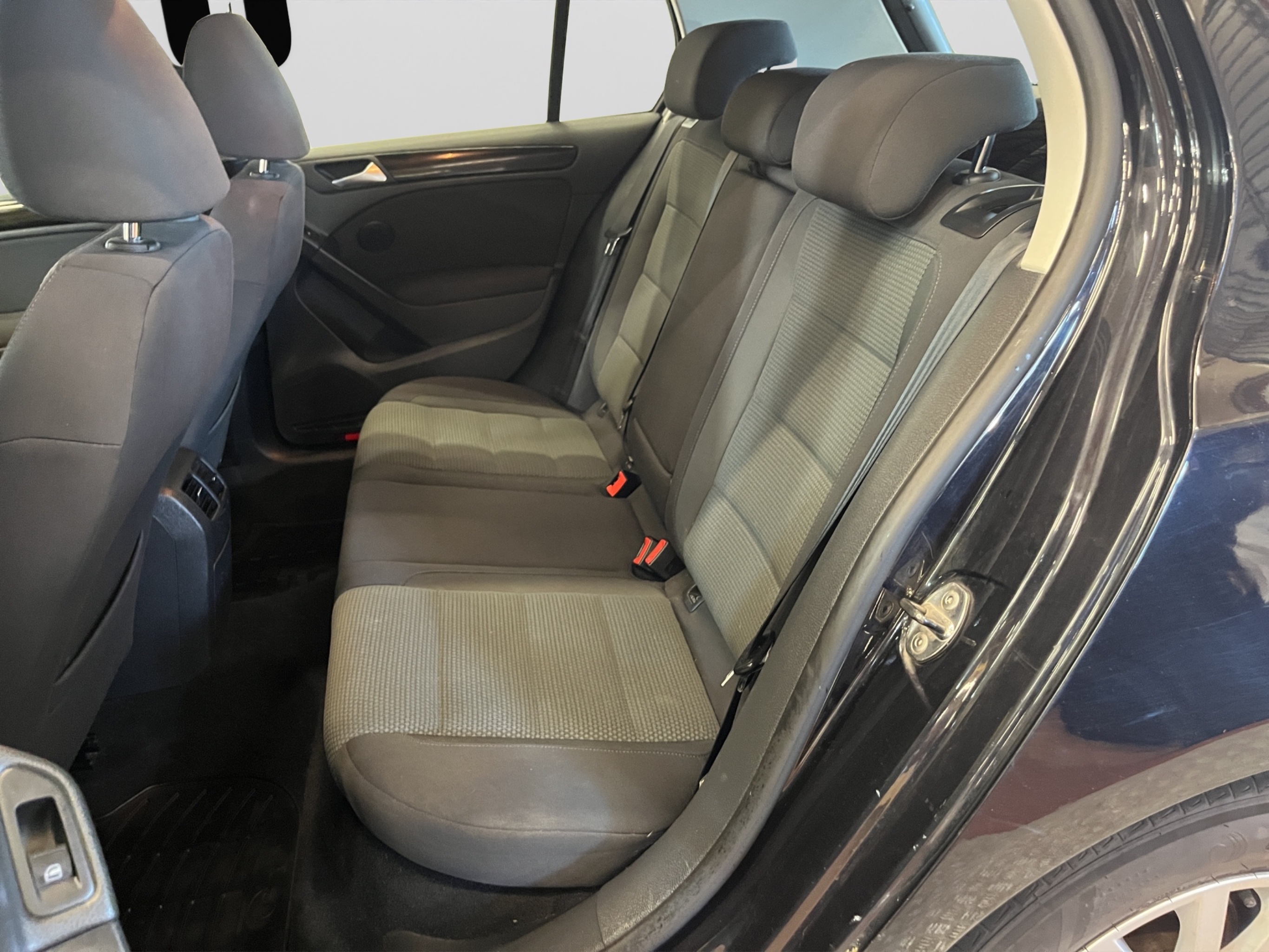 Volkswagen Golf 2011 – kuva 12