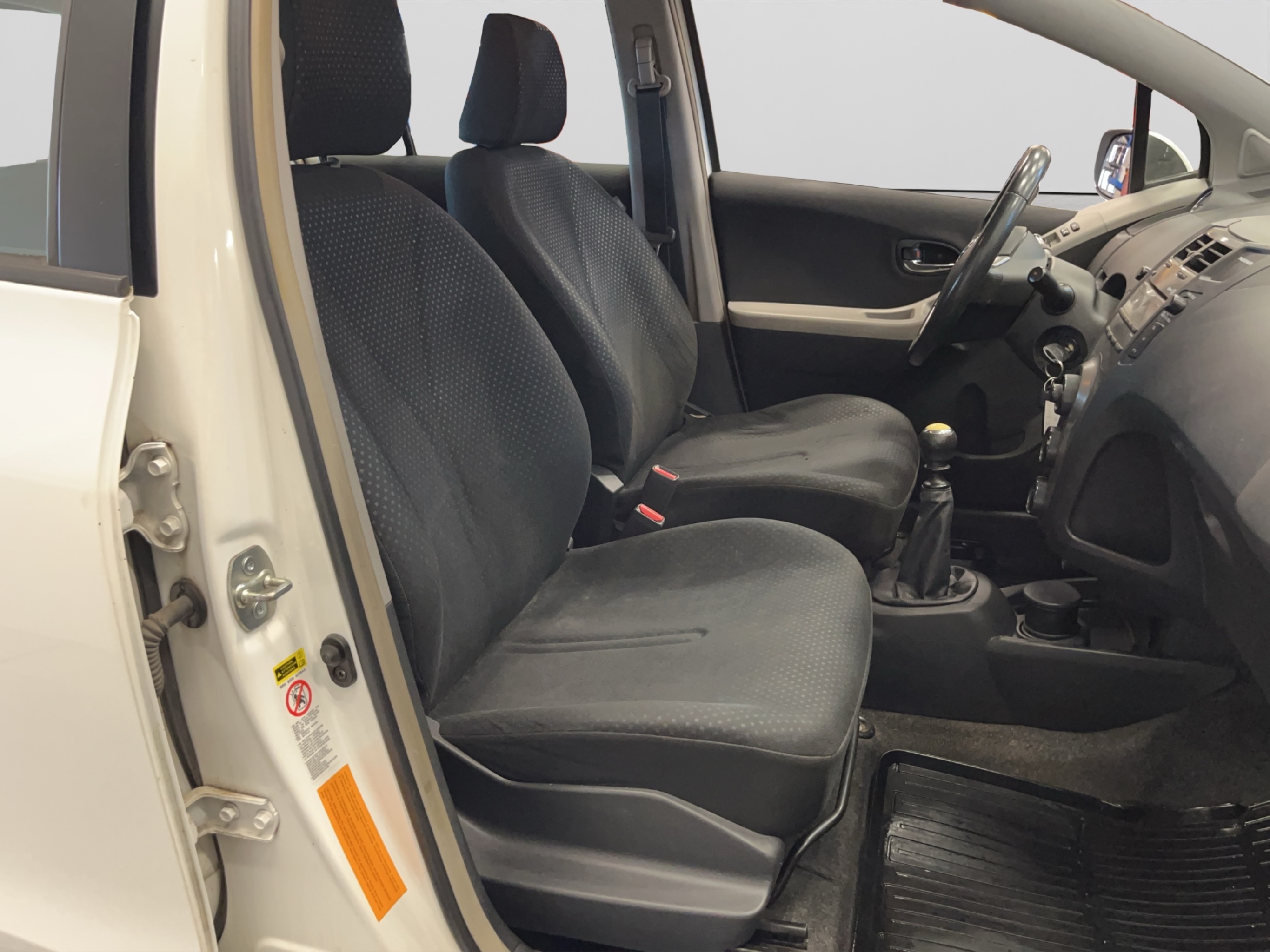 Toyota Yaris 2011 – kuva 13