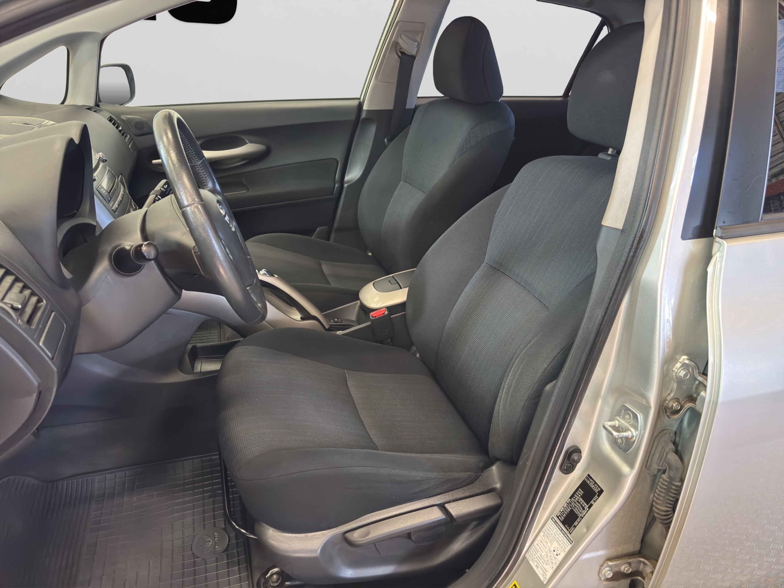 Toyota Auris 2009 – kuva 11