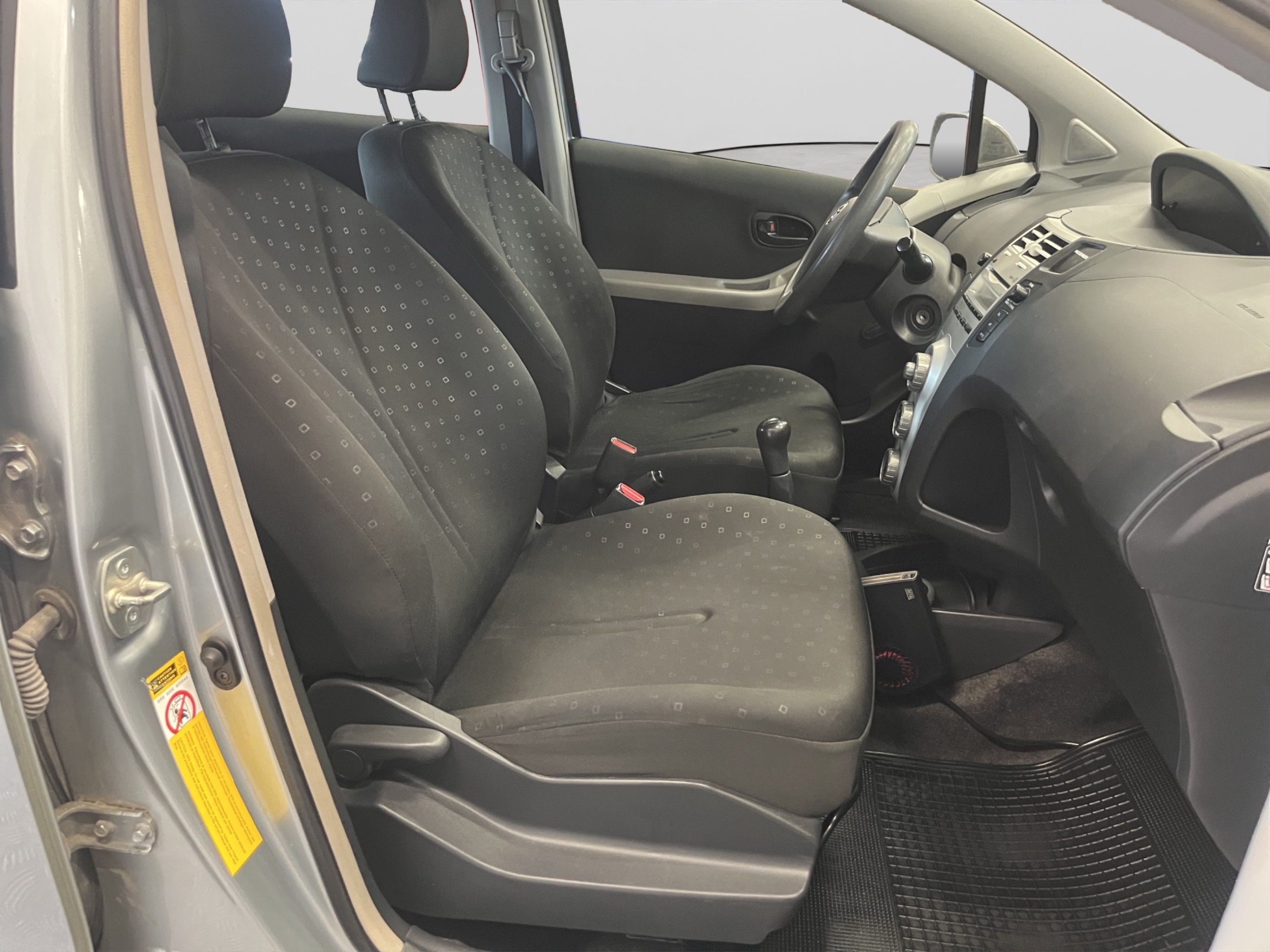 Toyota Yaris 2006 – kuva 9