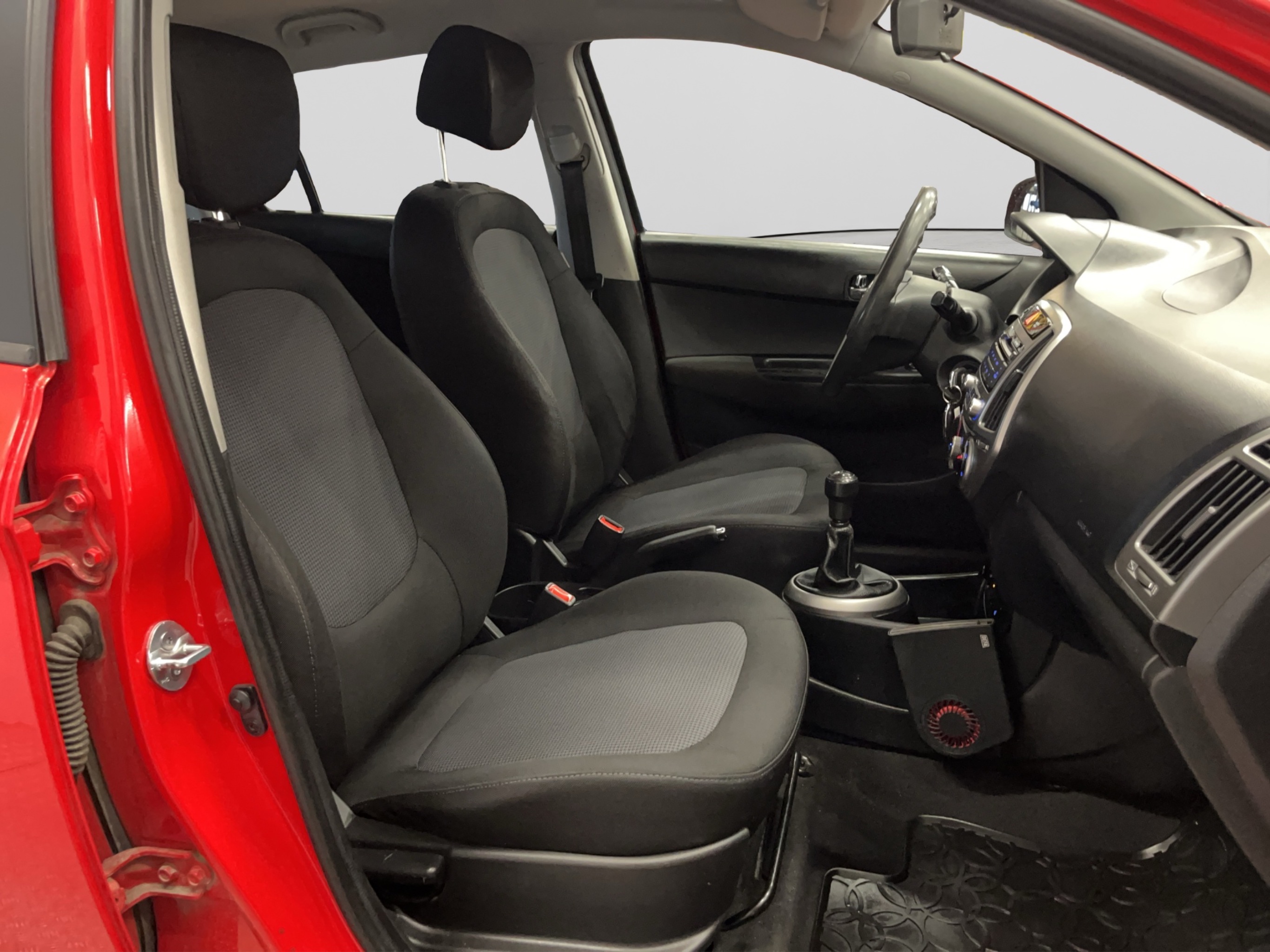 Hyundai i20 2013 – kuva 13