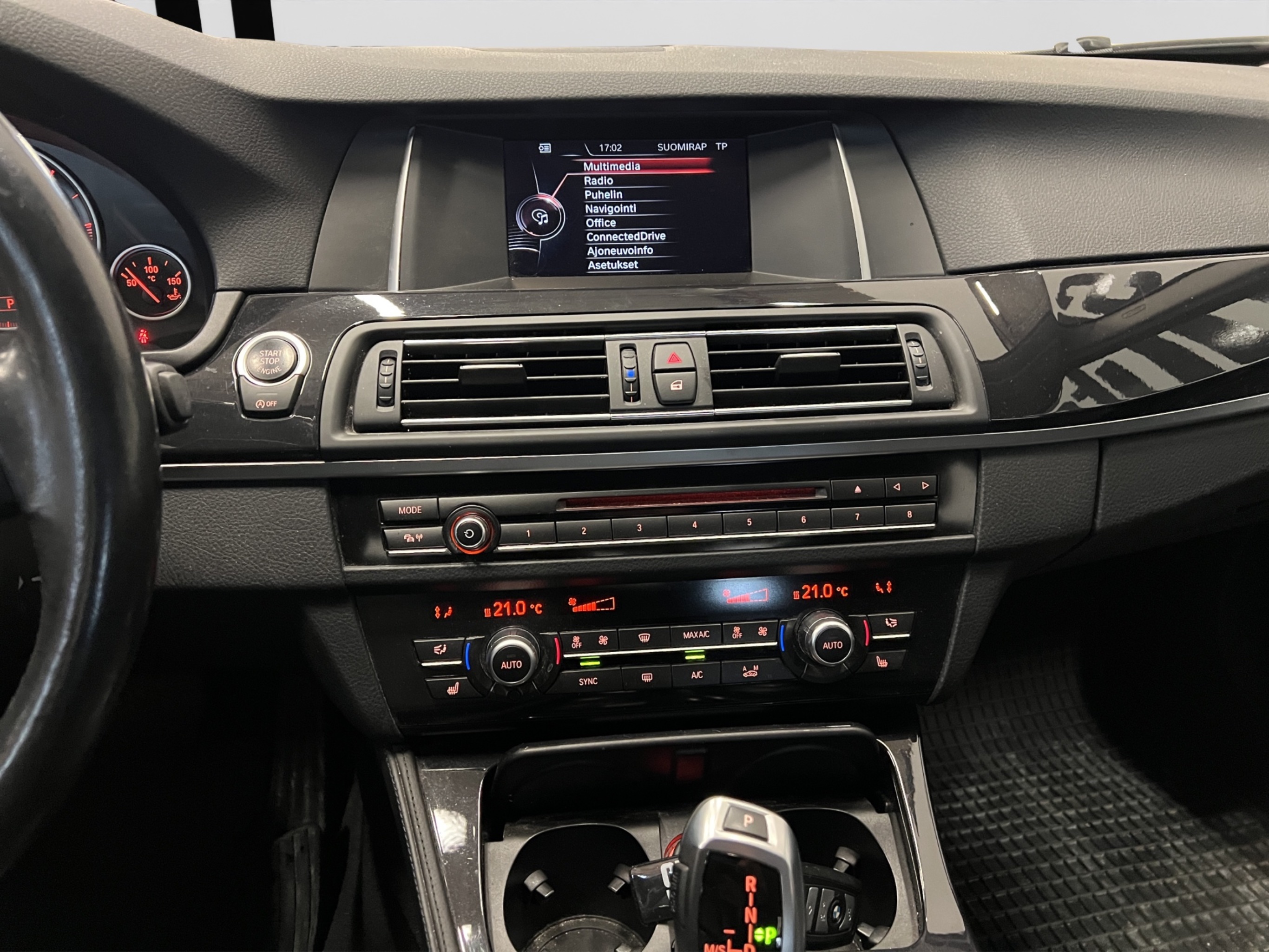 BMW 520 2016 – kuva 15