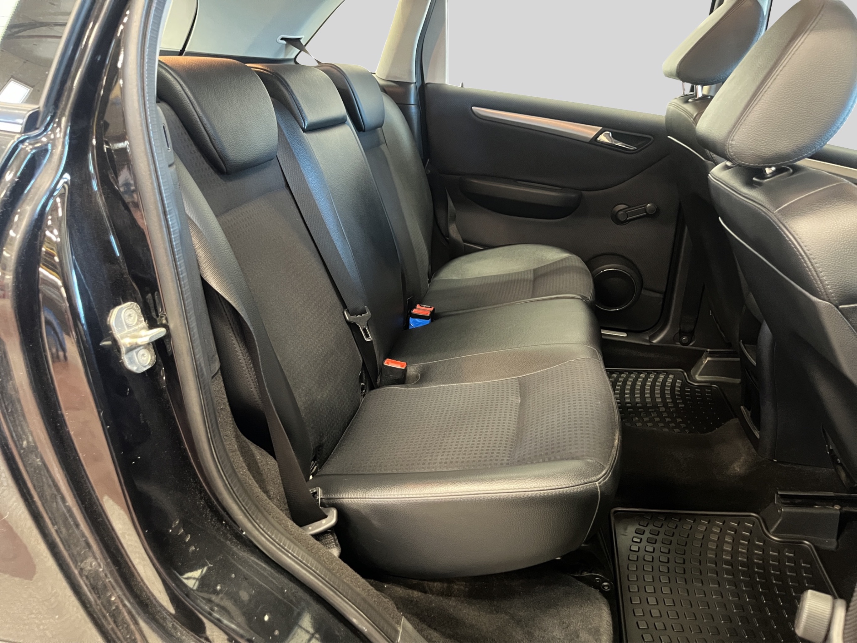 Mercedes-Benz B kuva 14