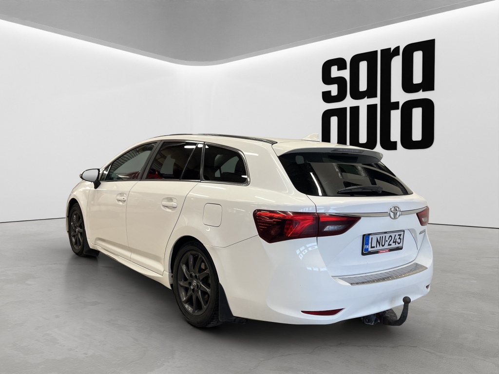Toyota Avensis kuva 6