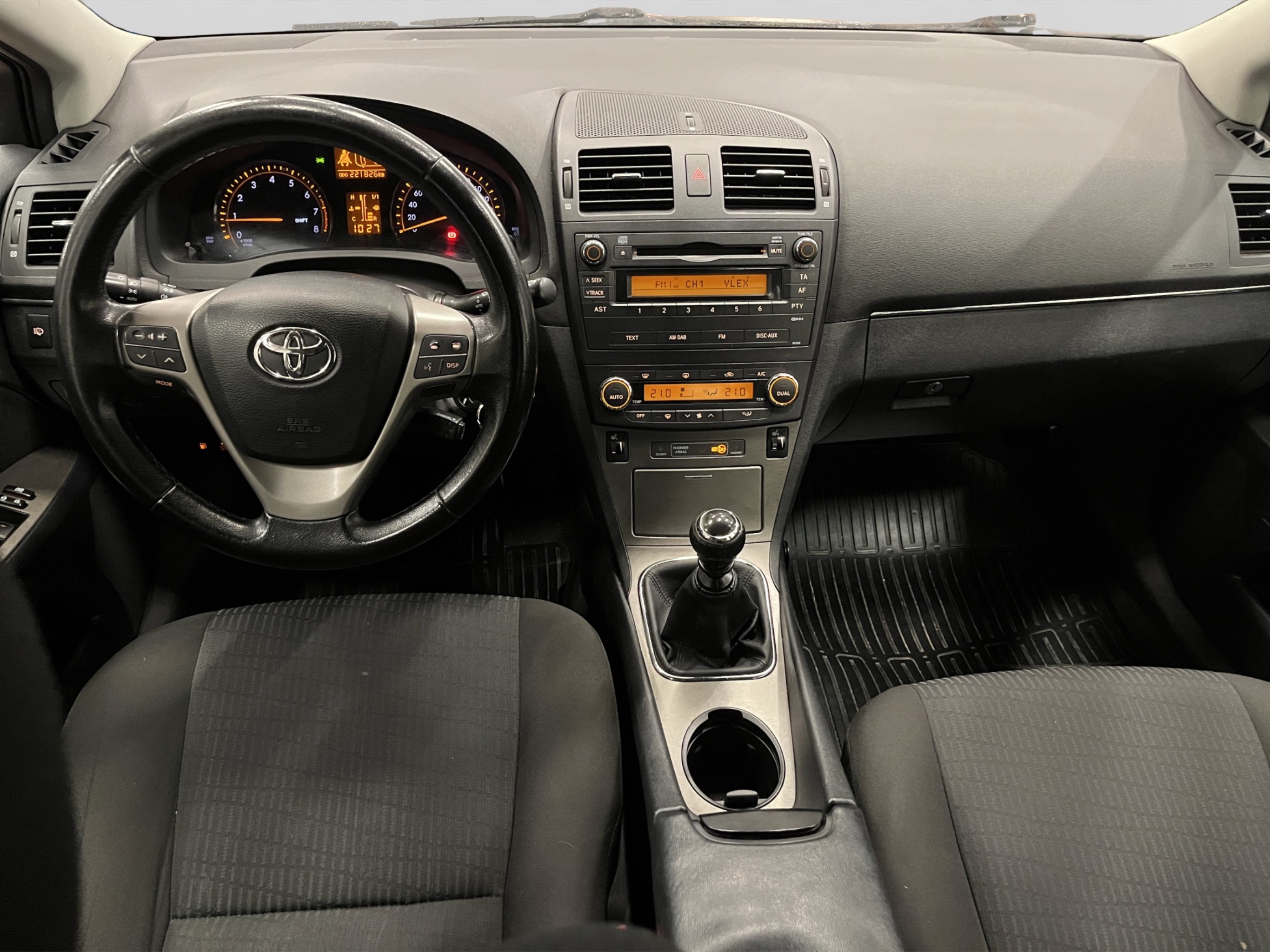Toyota Avensis 2009 – kuva 7