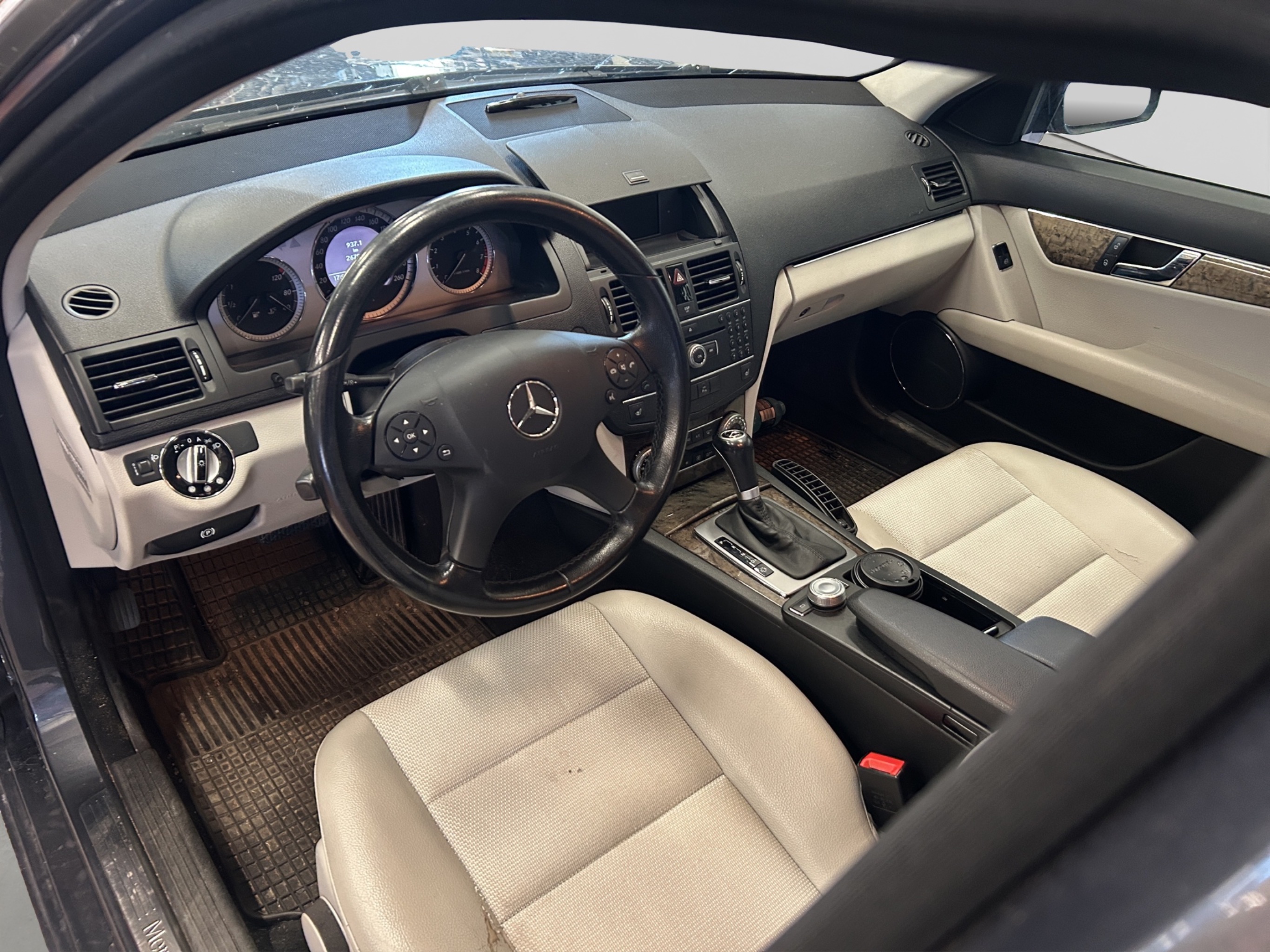 Mercedes-Benz C kuva 4