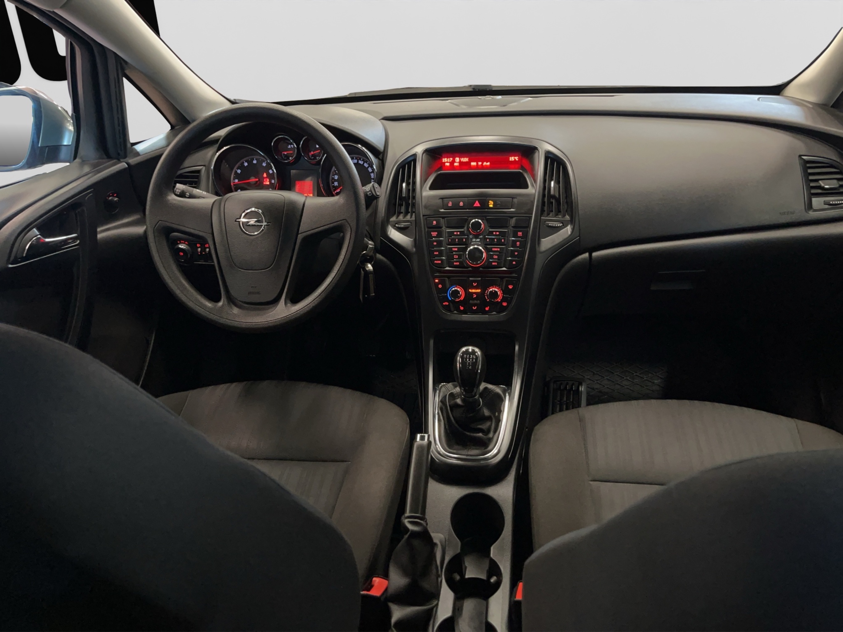 Opel Astra 2011 – kuva 15