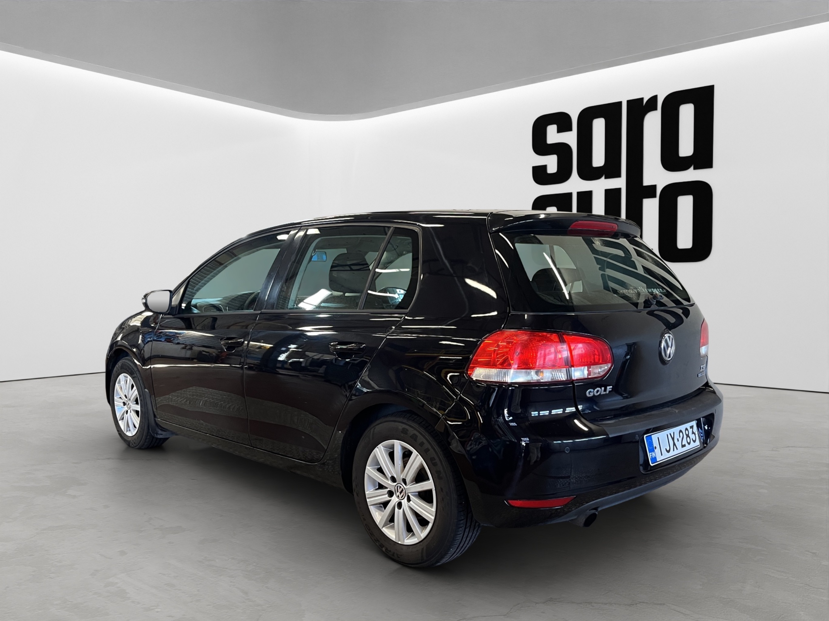 Volkswagen Golf 2011 – kuva 6