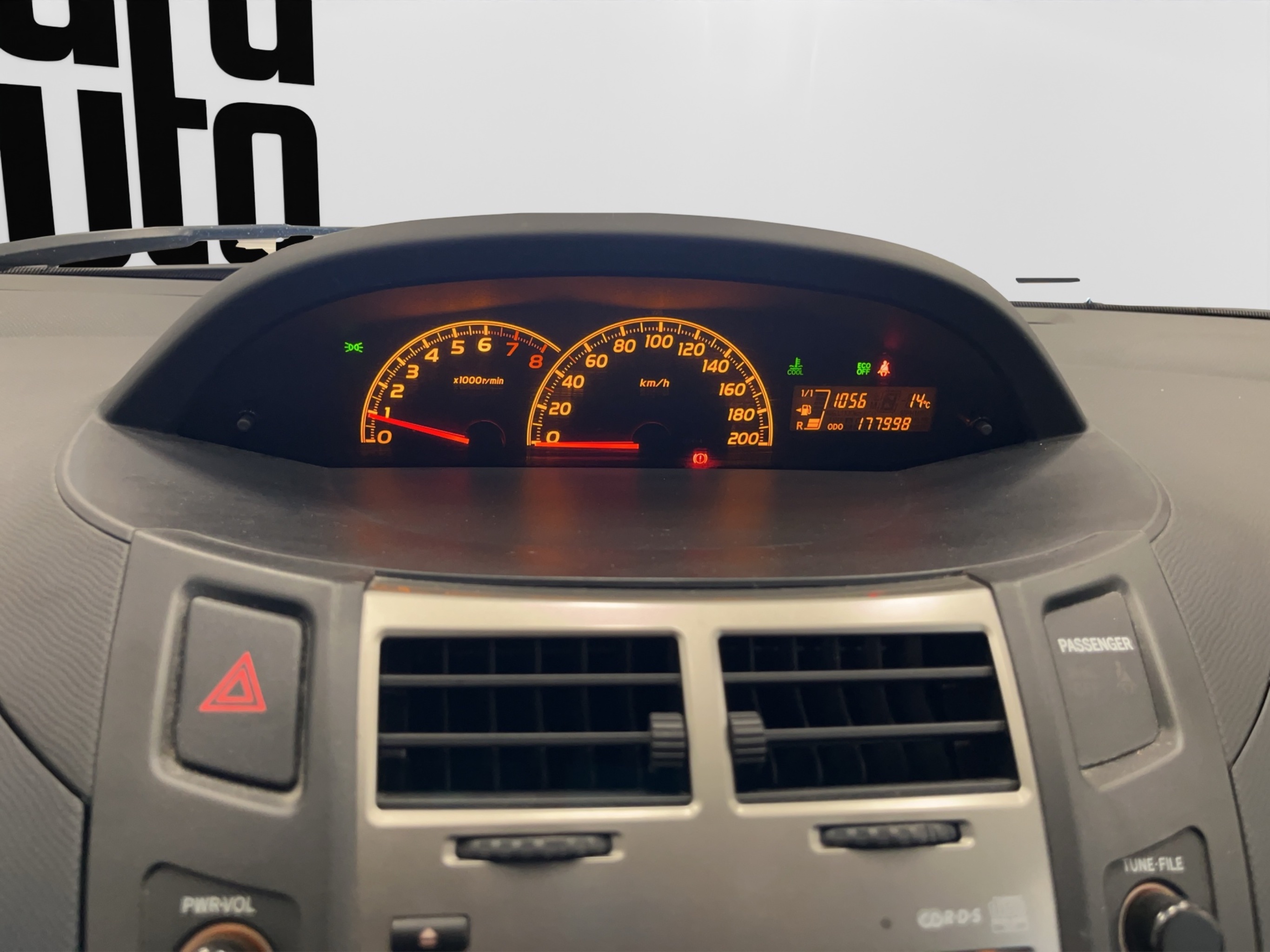 Toyota Yaris 2011 – kuva 17
