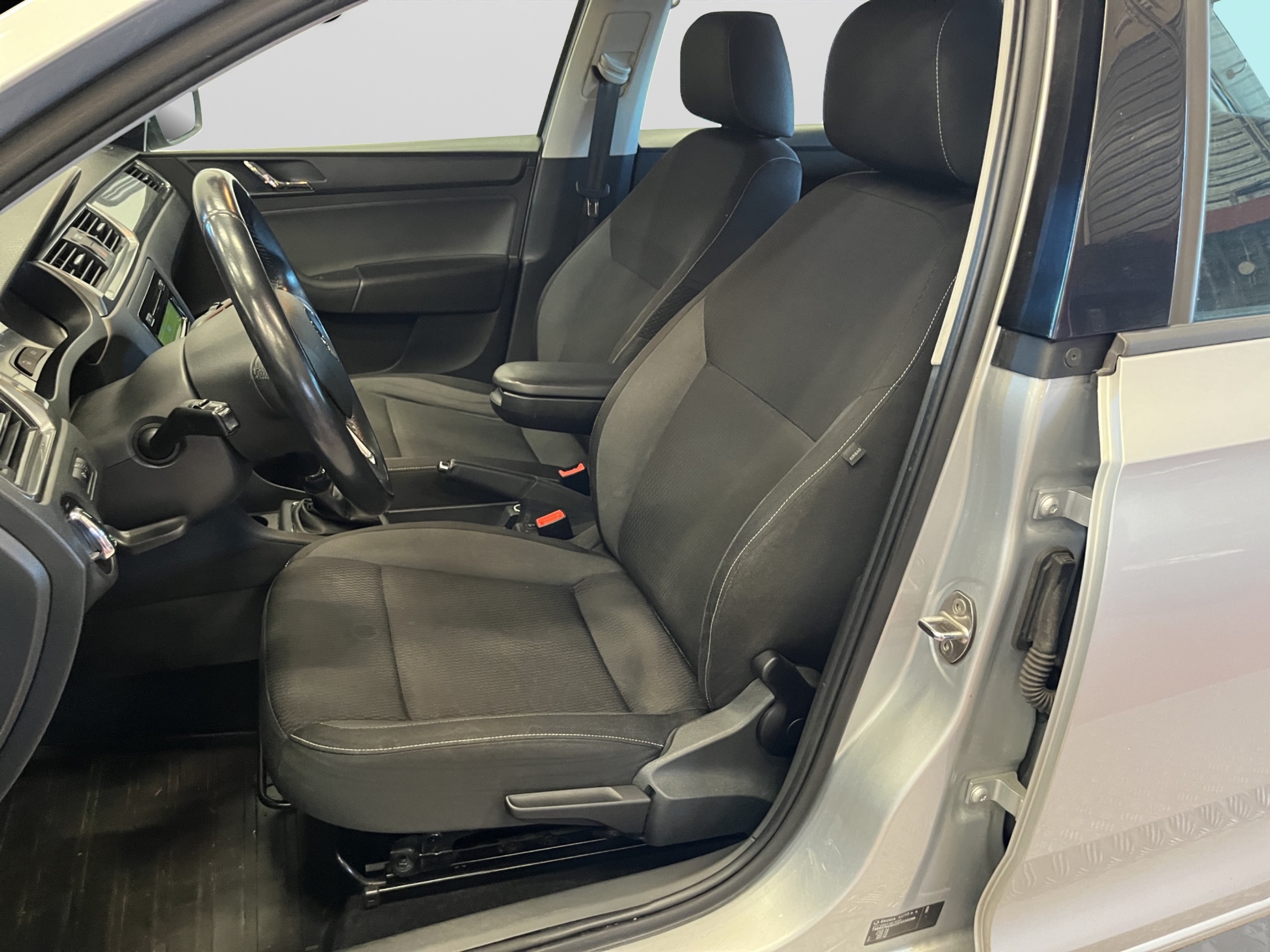 Skoda Rapid 2014 – kuva 3