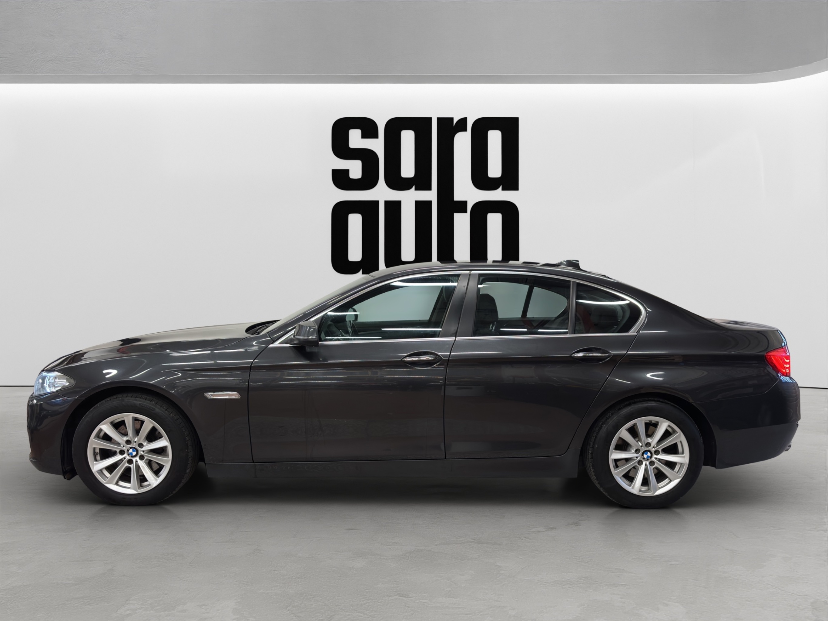 BMW 520 2016 – kuva 7