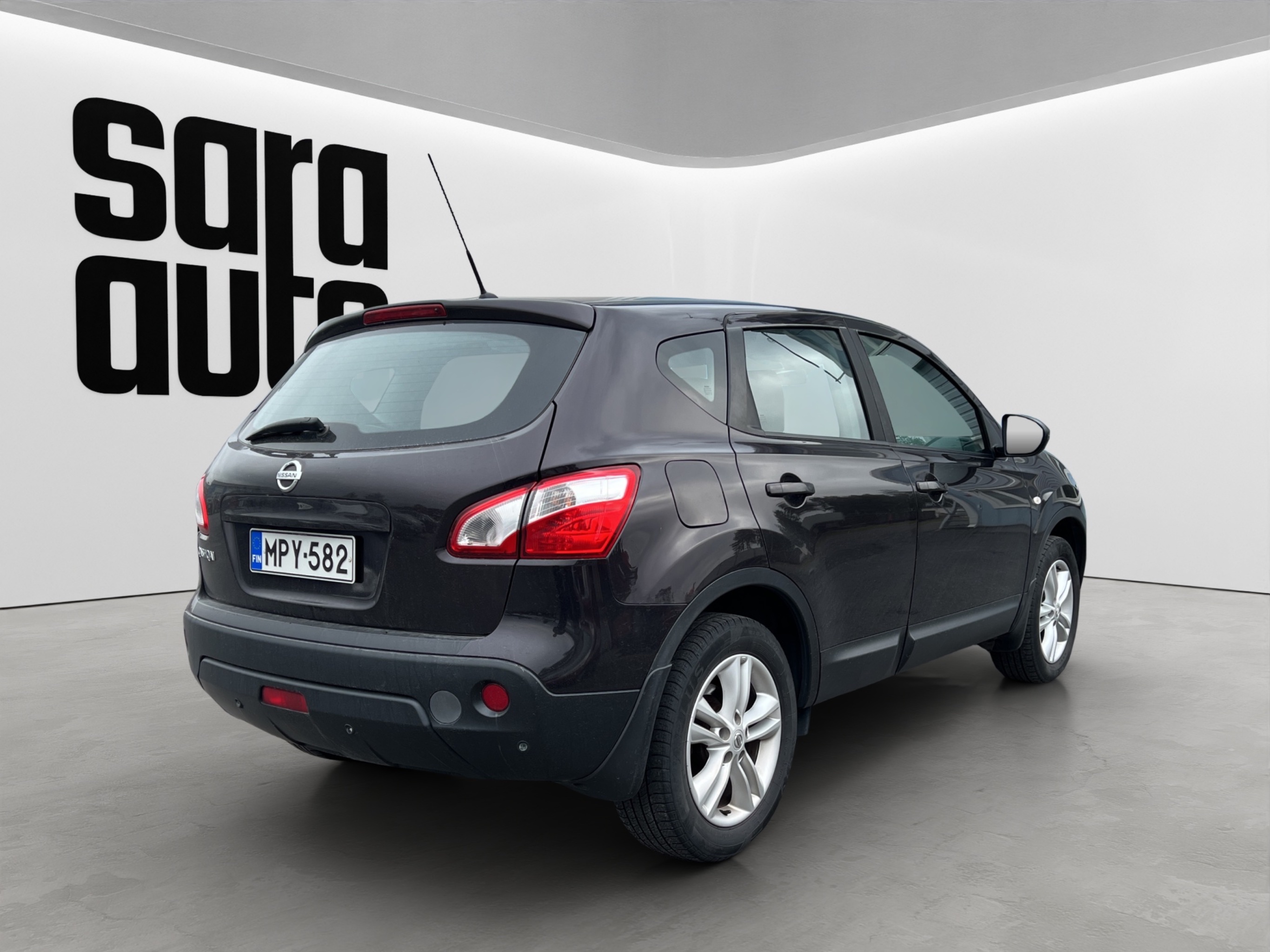 Nissan Qashqai 2011 – kuva 3