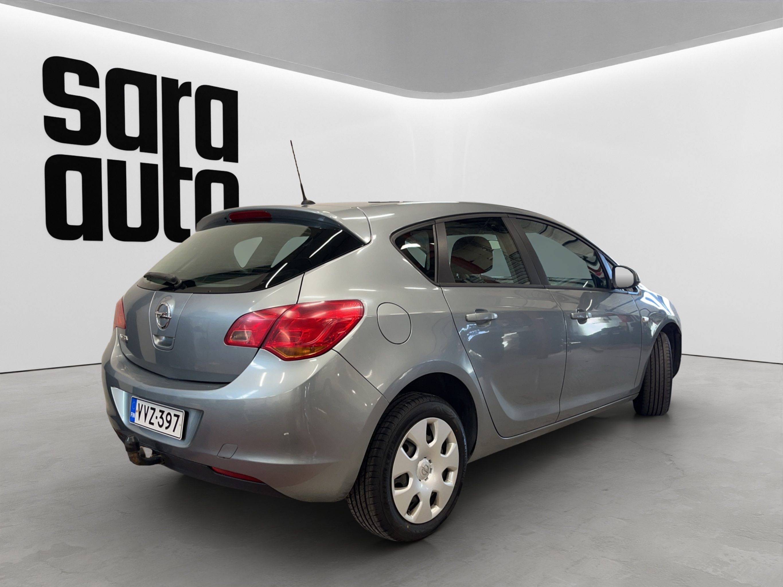 Opel Astra 2011 – kuva 3