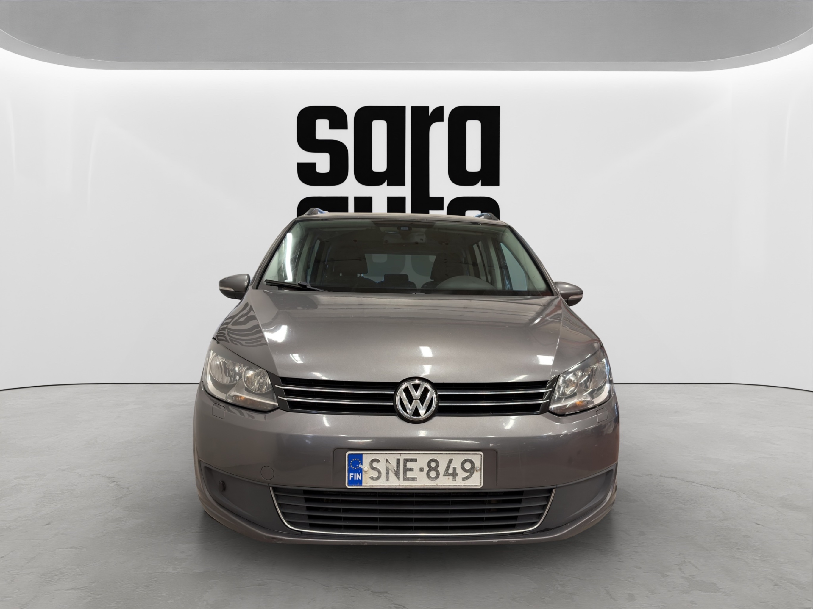 Volkswagen Touran 2012 – kuva 9