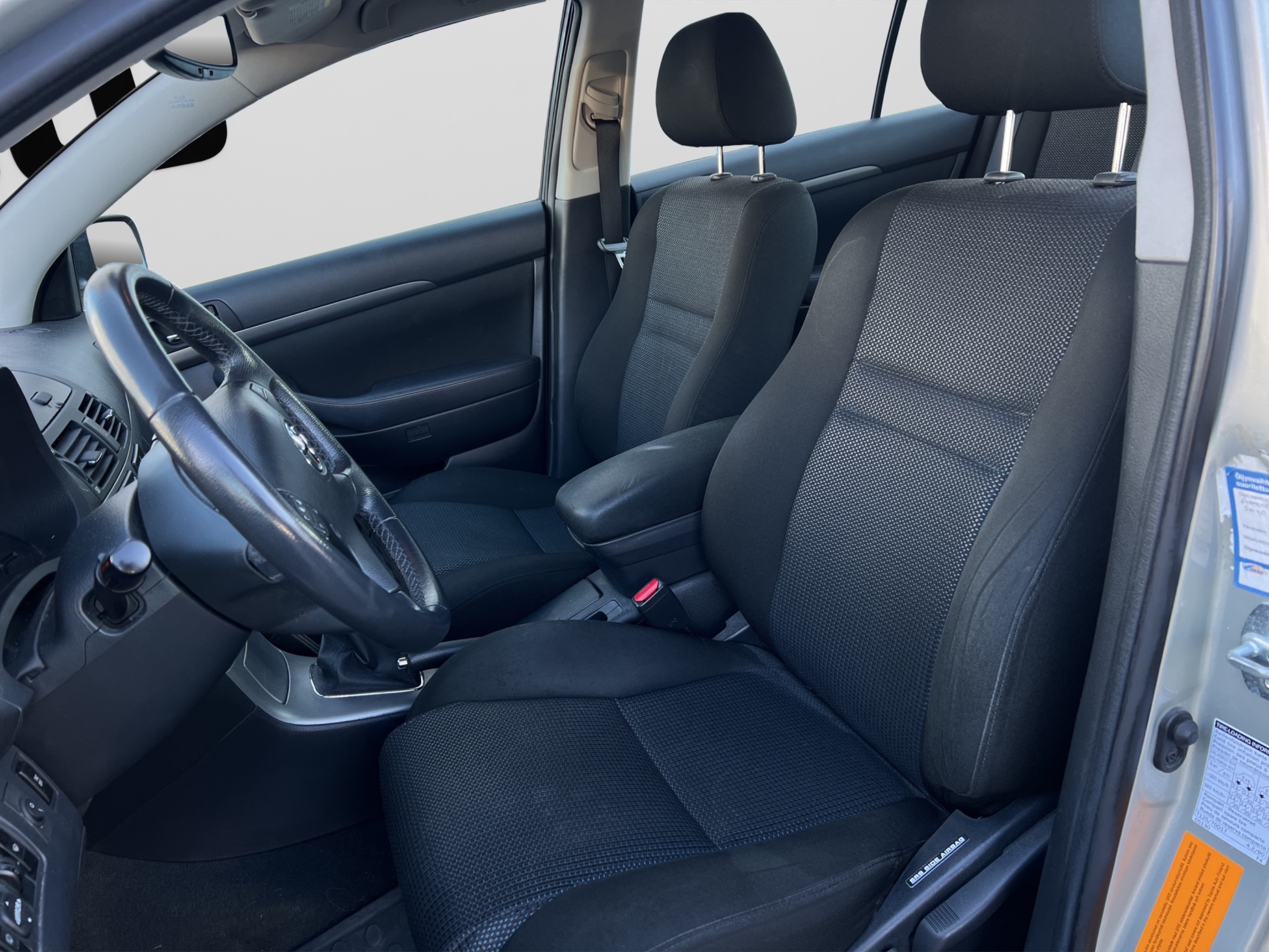Toyota Avensis kuva 11