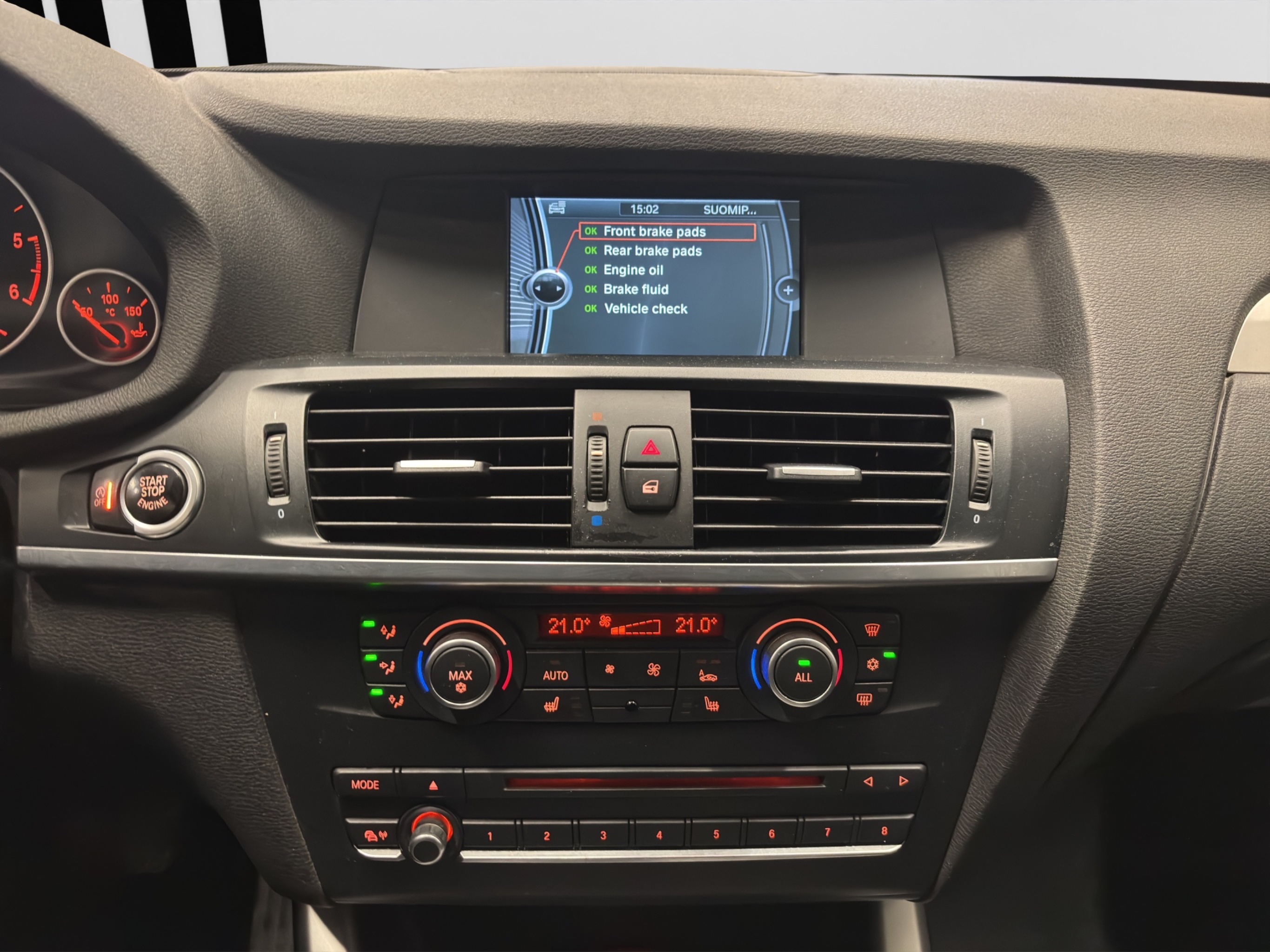 BMW X3 2012 – kuva 8