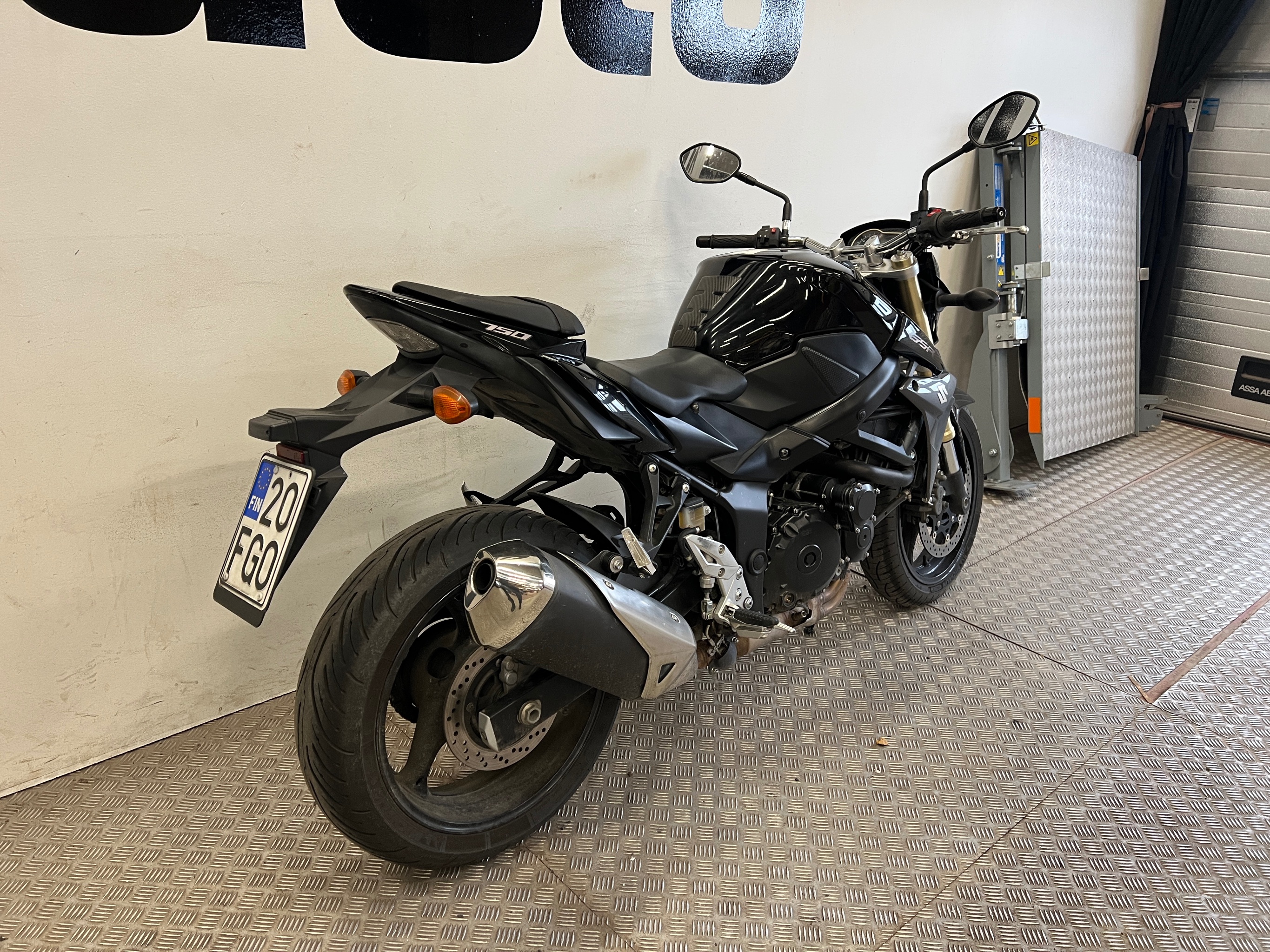 Suzuki GSR 2015 – kuva 3