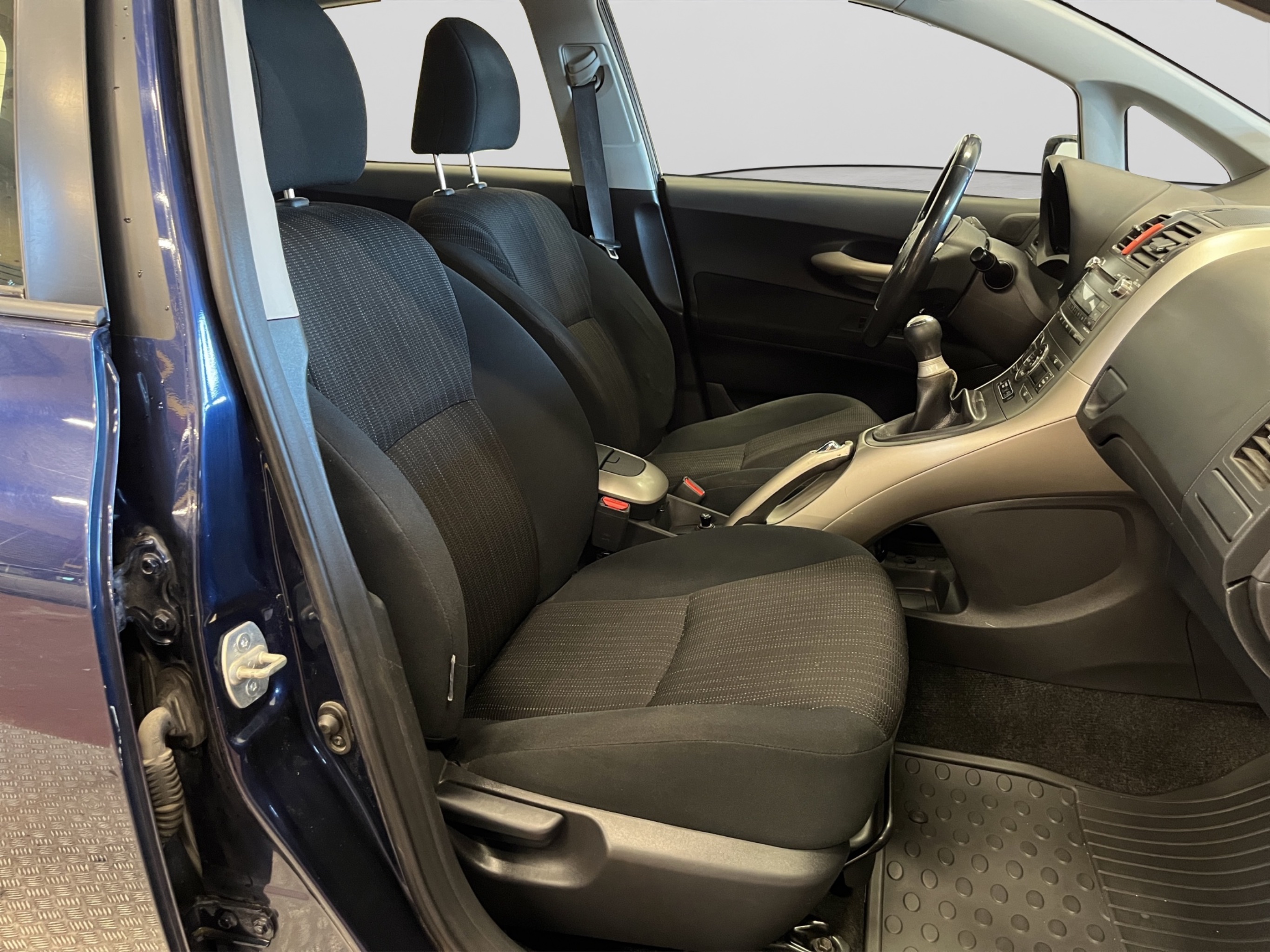Toyota Auris 2007 – kuva 13