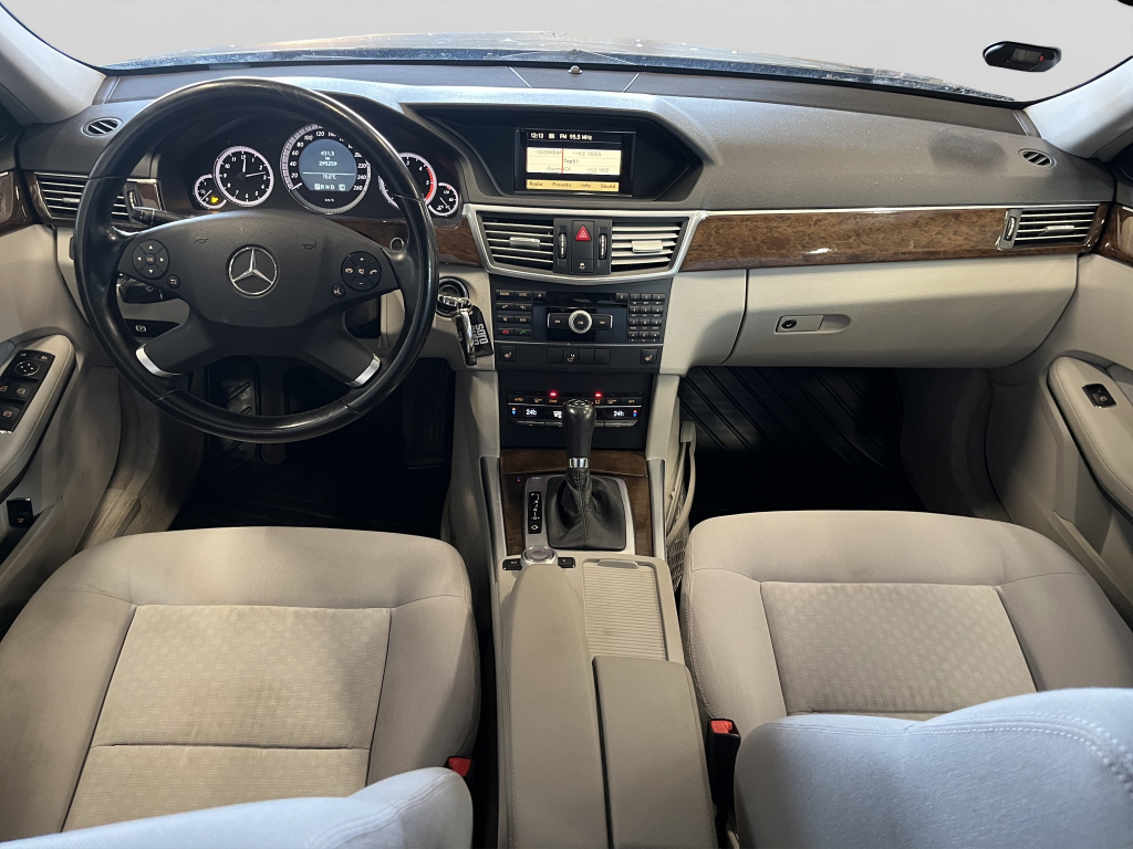 Mercedes-Benz E kuva 9