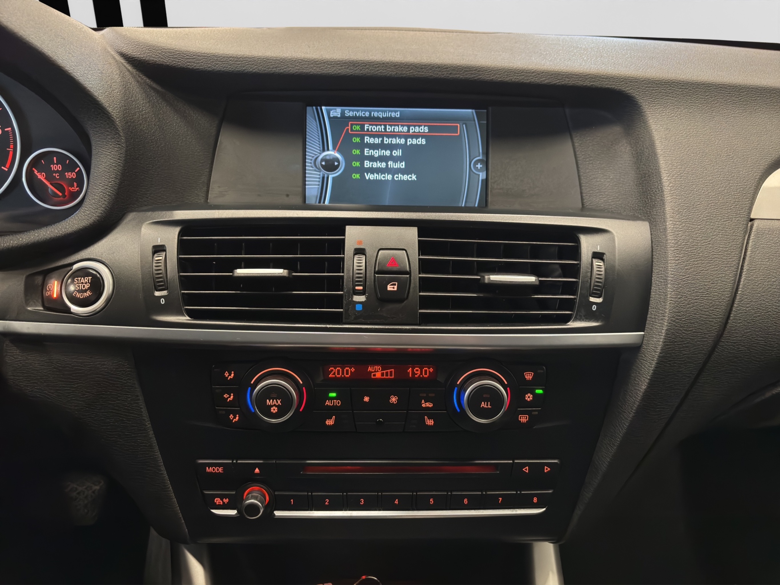 BMW X3 2012 – kuva 16