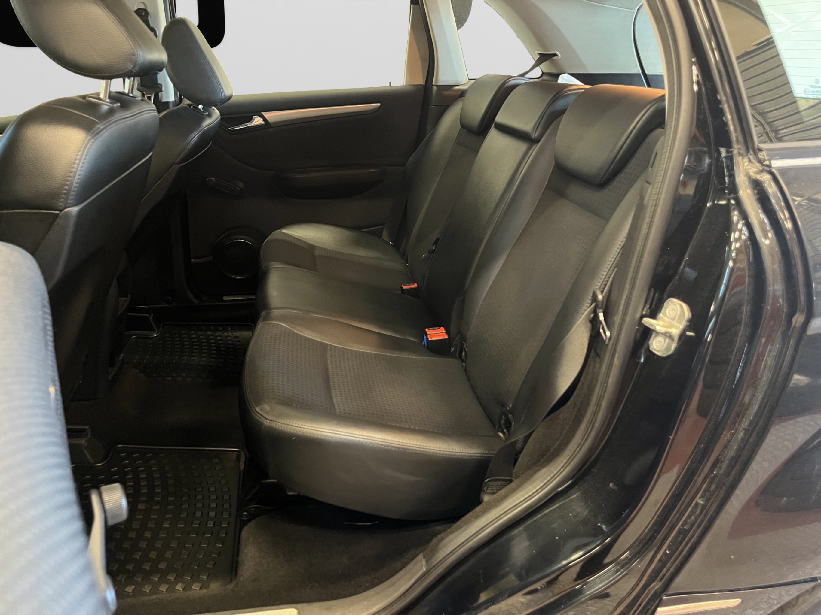 Mercedes-Benz B kuva 12