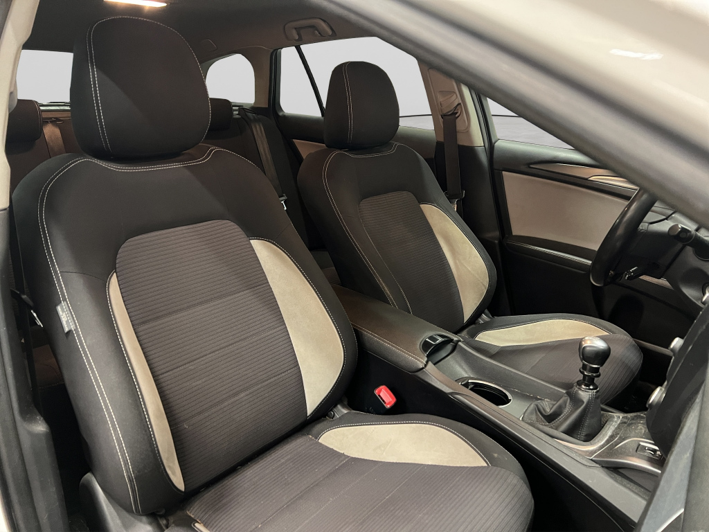 Toyota Avensis kuva 13