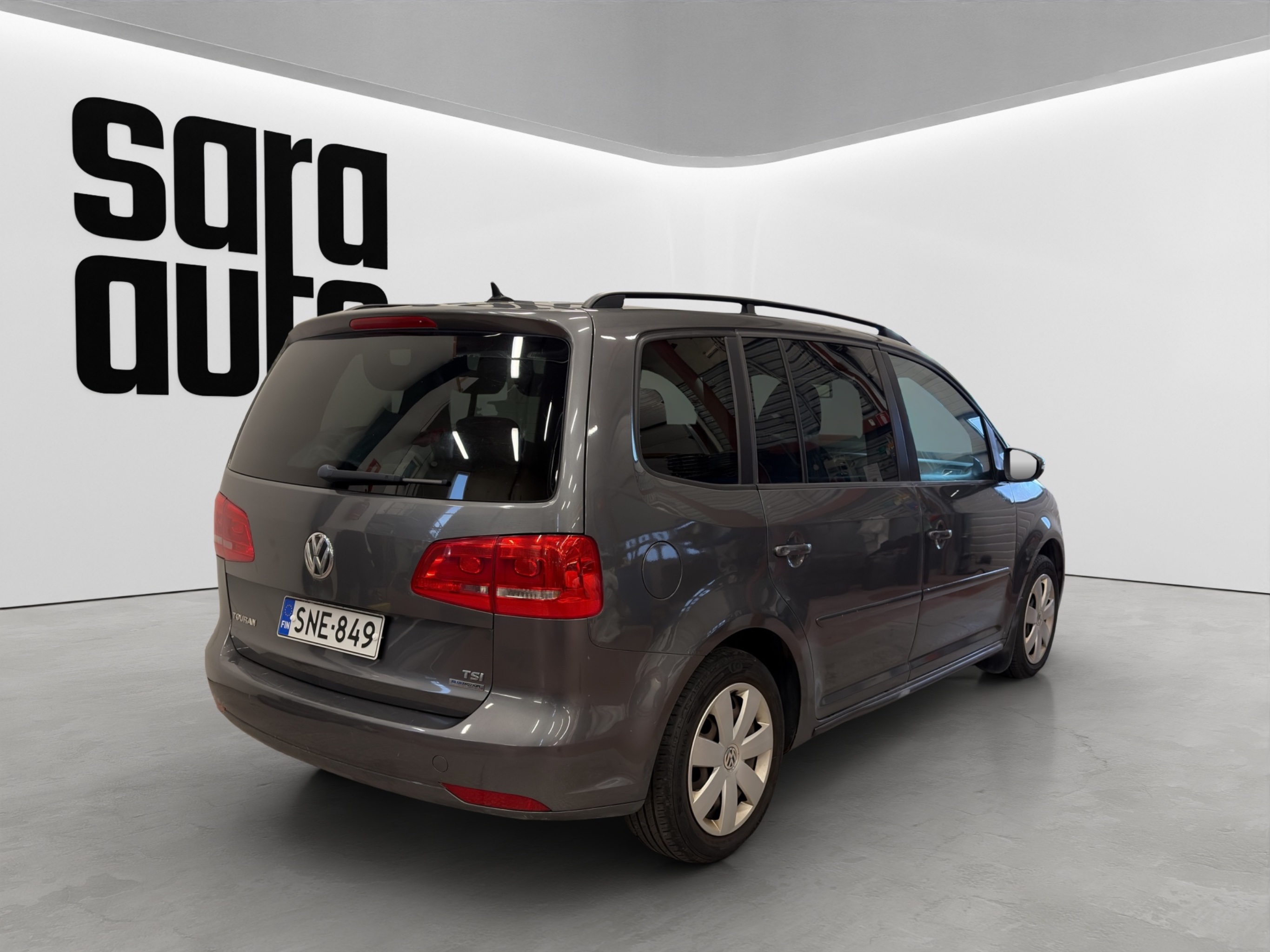Volkswagen Touran 2012 – kuva 4